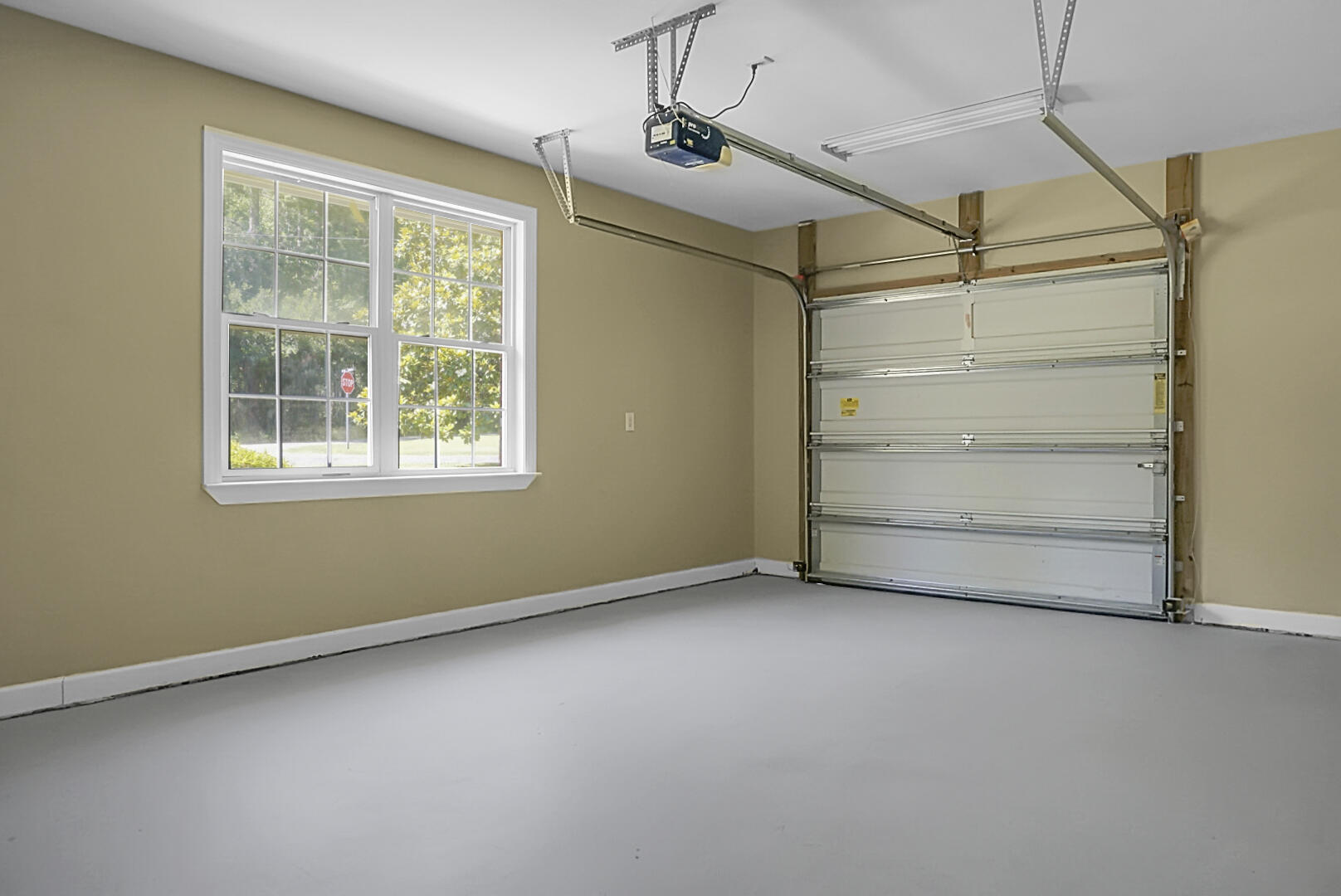 1202 Dennis Boulevard