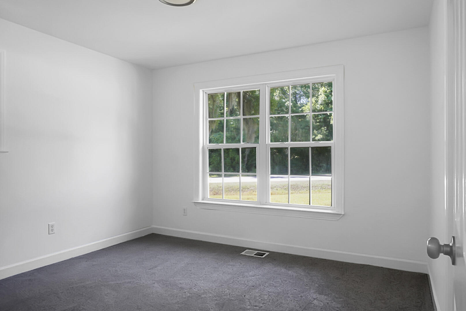 1202 Dennis Boulevard