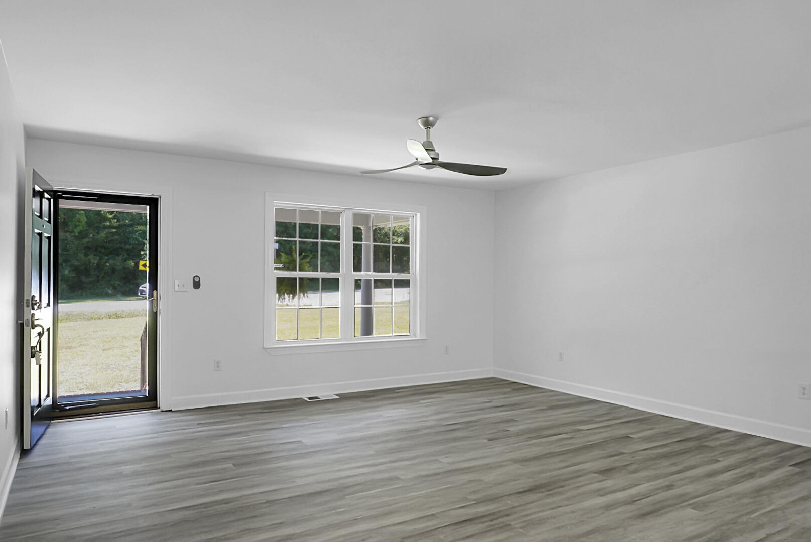 1202 Dennis Boulevard