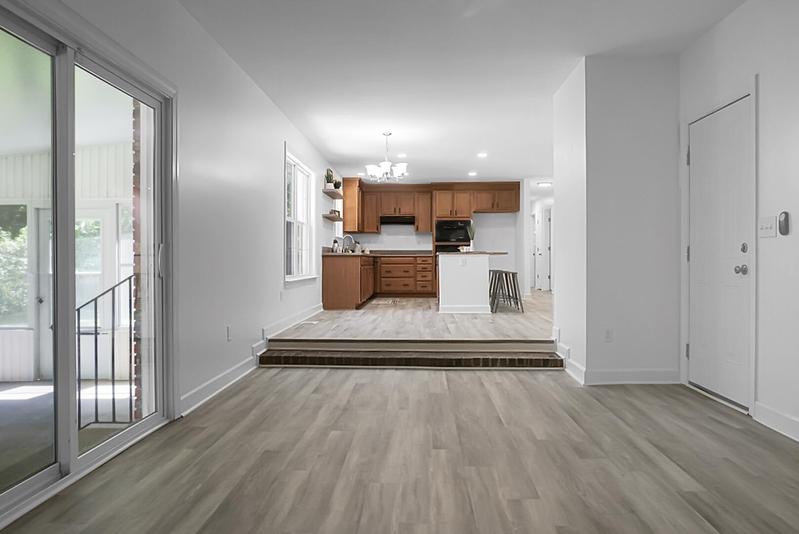 1202 Dennis Boulevard