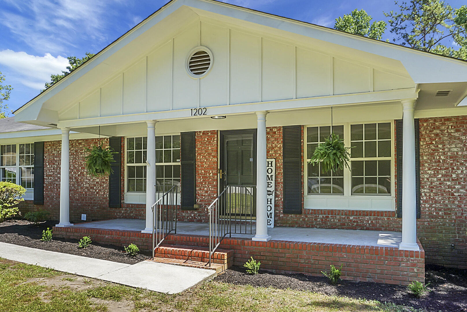 1202 Dennis Boulevard