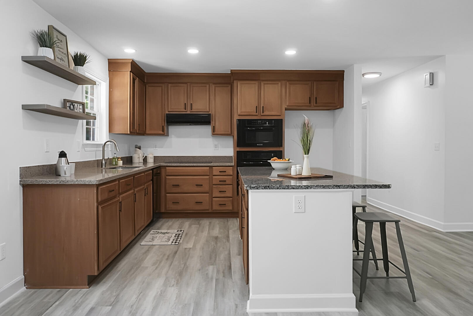 1202 Dennis Boulevard