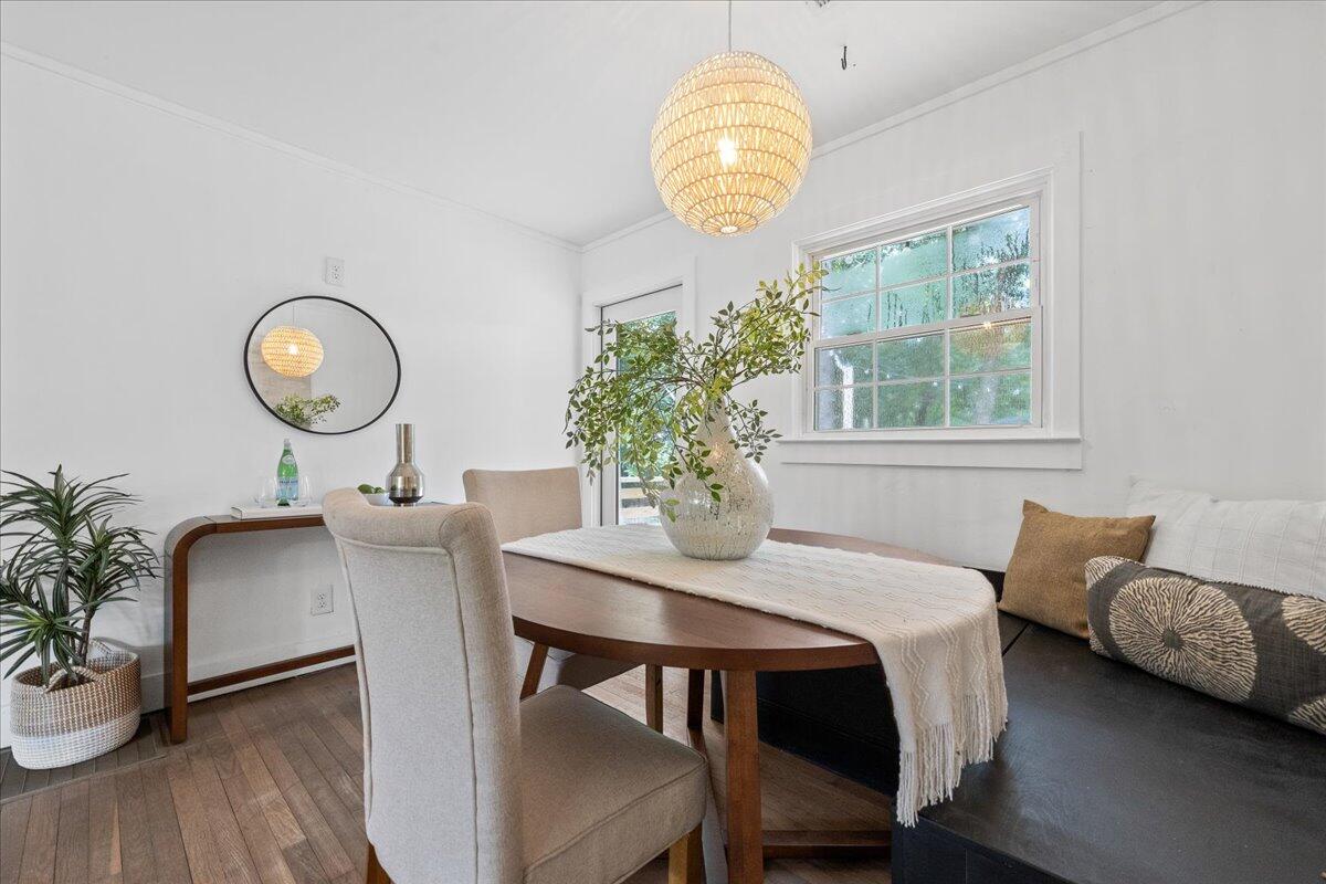 1215 Byron Road