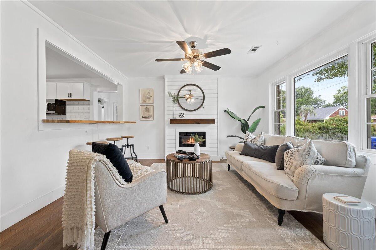 1215 Byron Road
