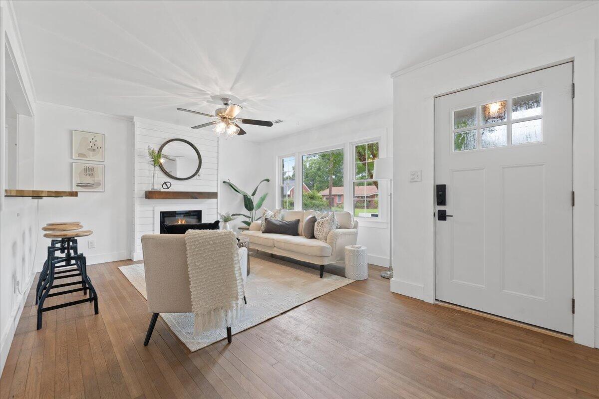 1215 Byron Road