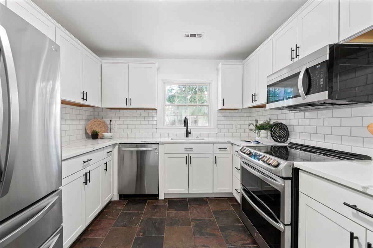 1215 Byron Road