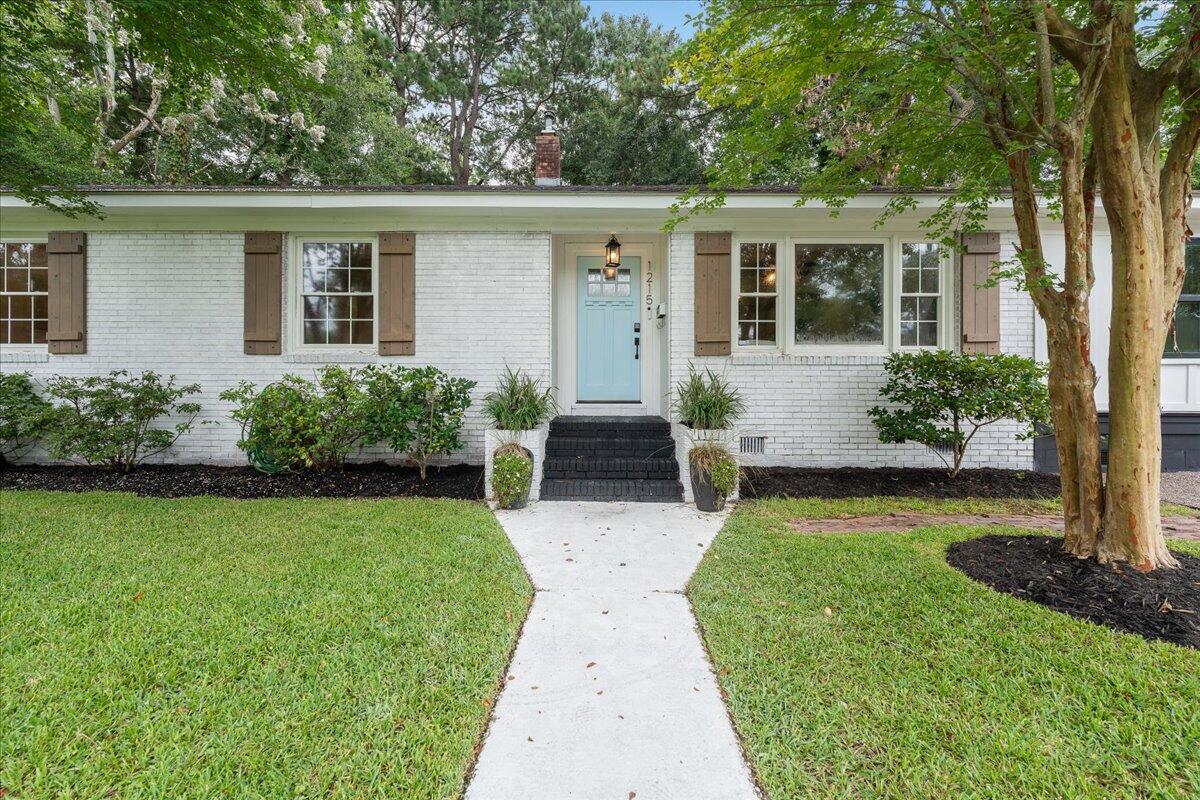 1215 Byron Road