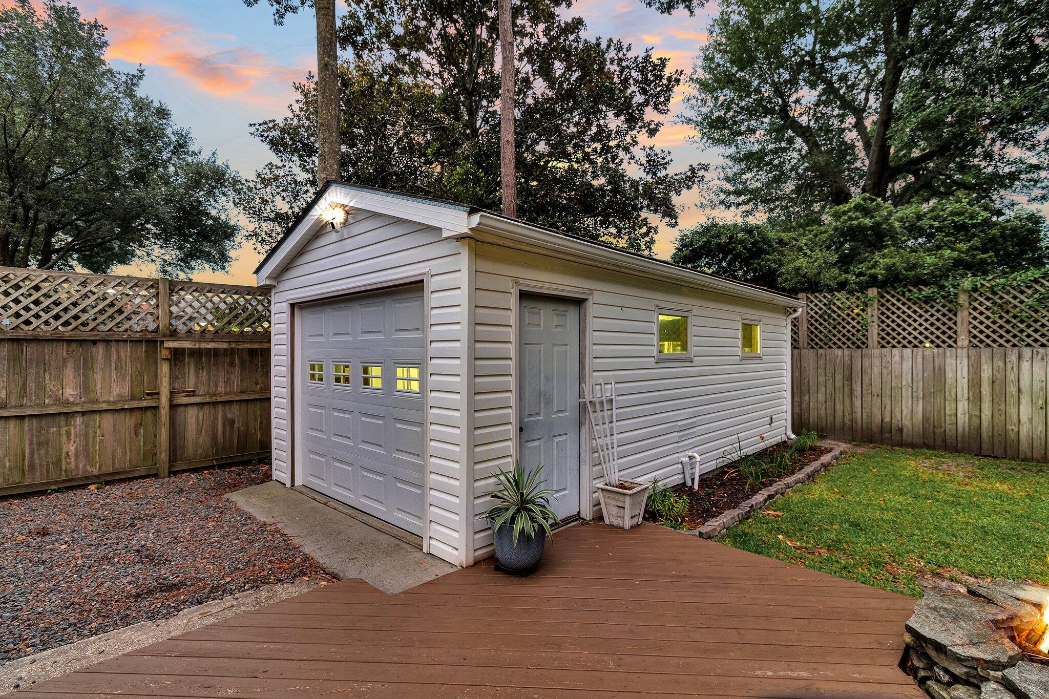 1607 Pinecrest Road