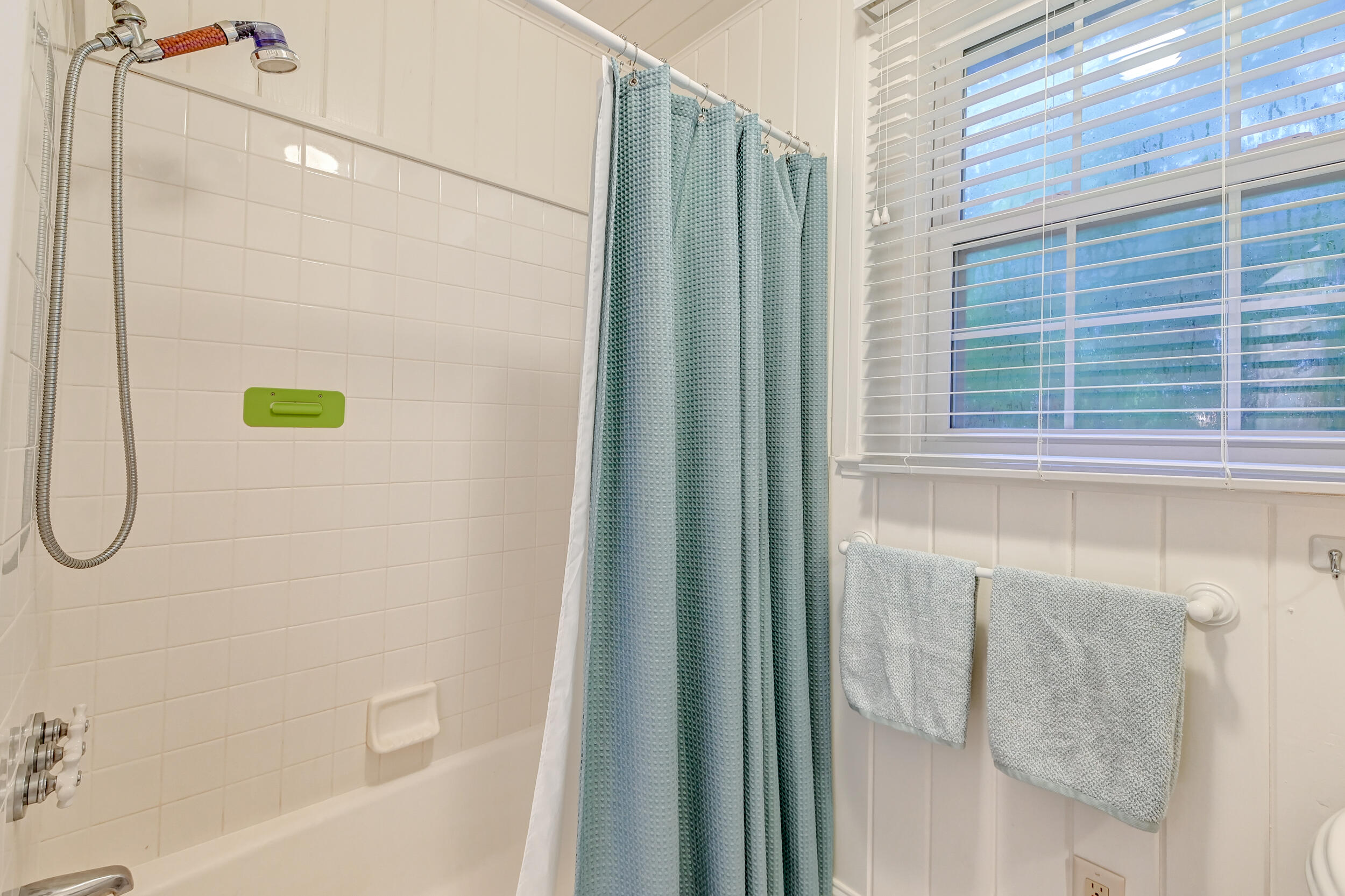 1607 Pinecrest Road