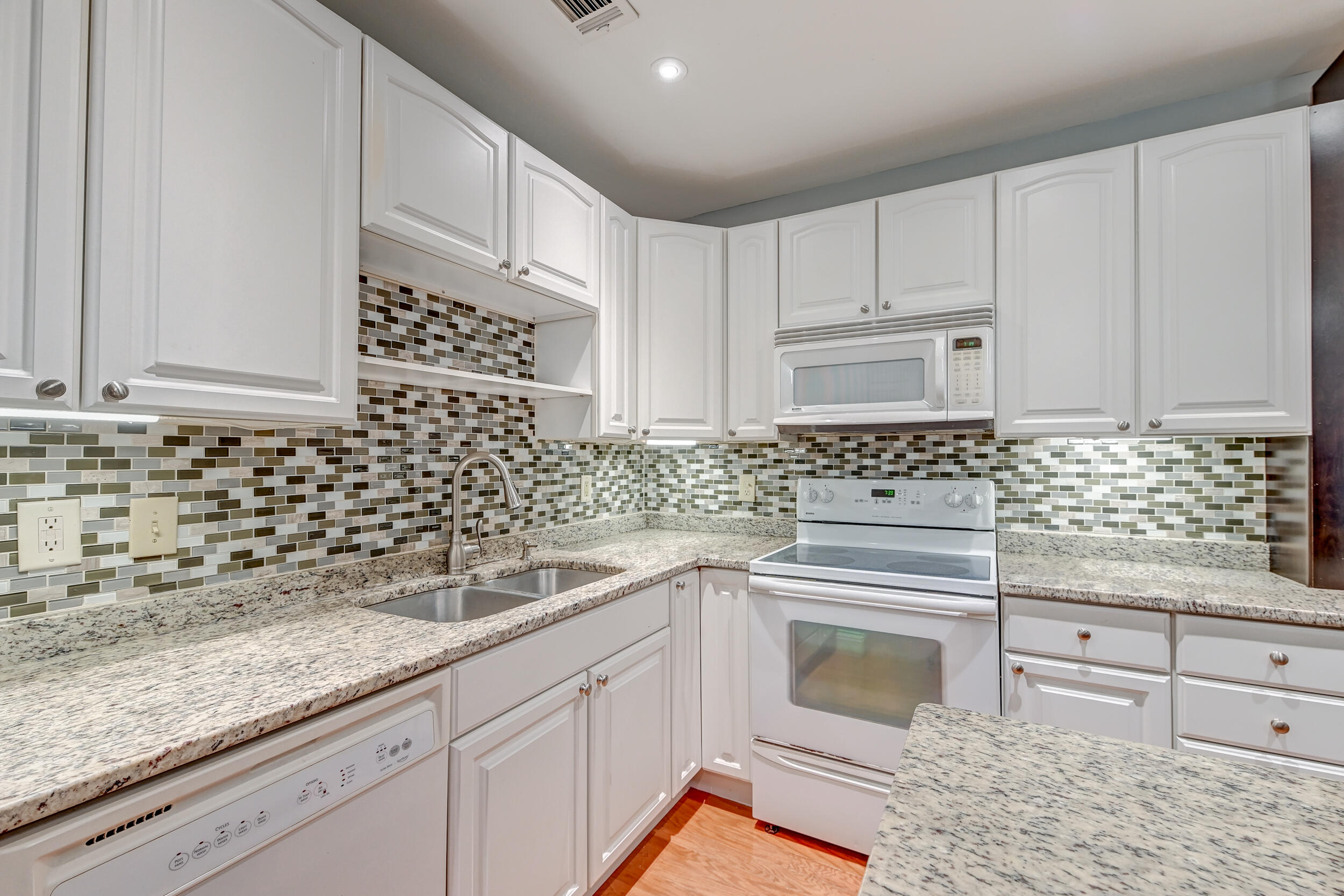 1607 Pinecrest Road