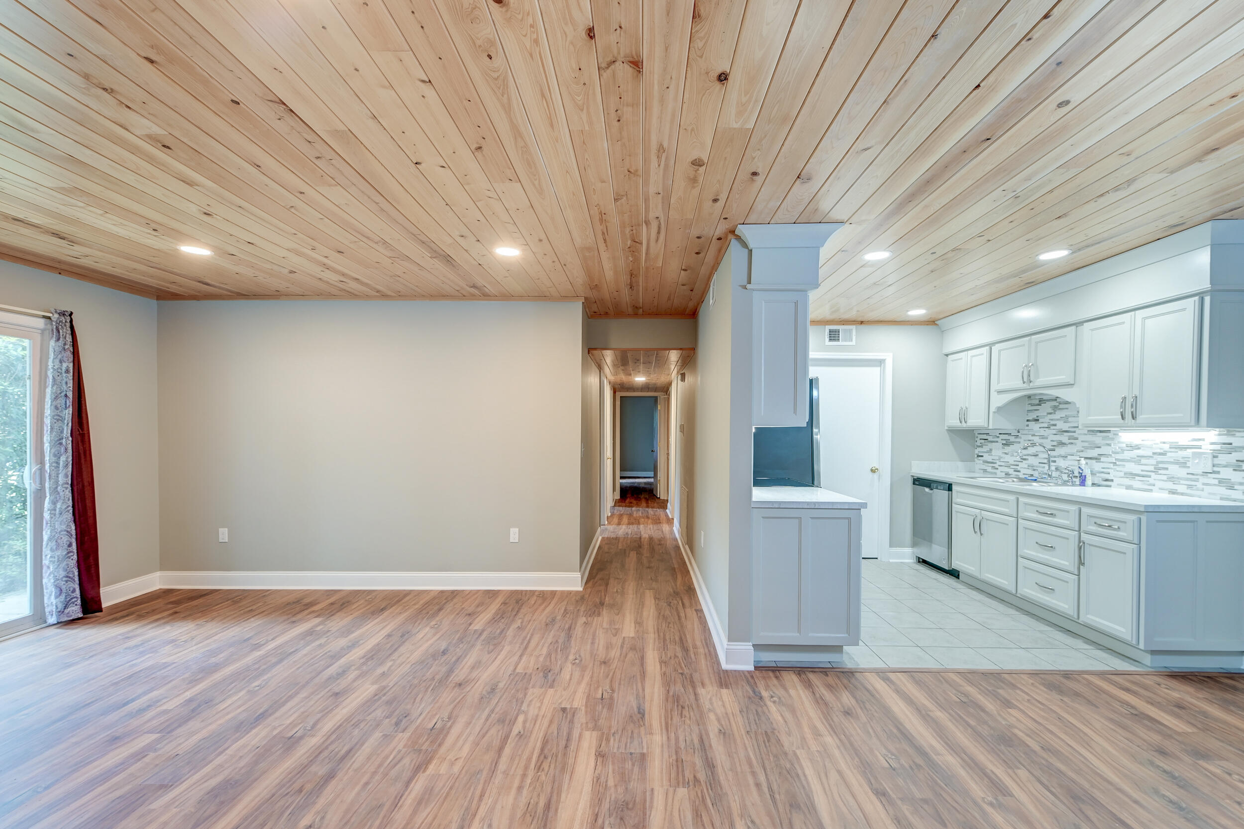 1402 Camp Road # 6b