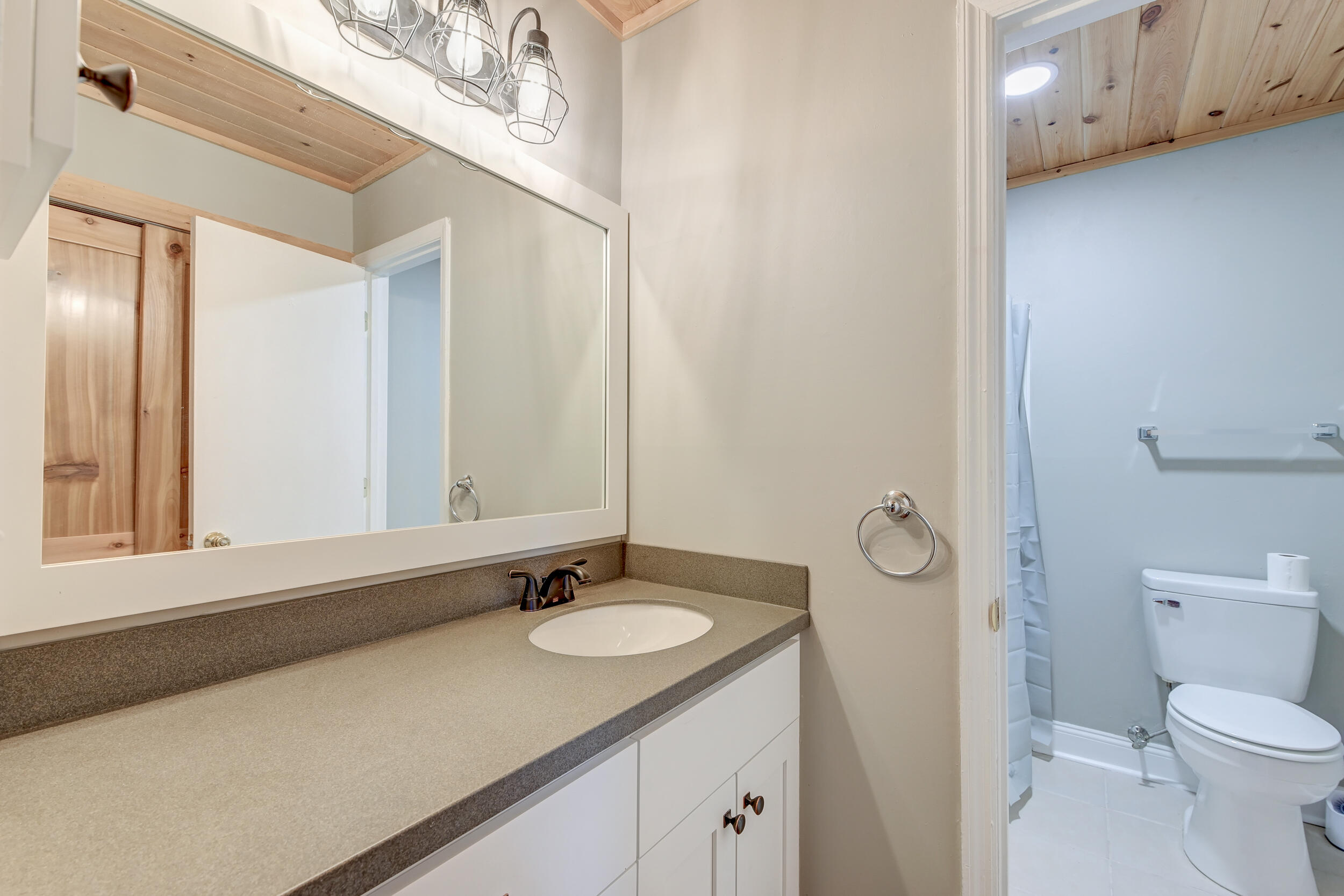 1402 Camp Road # 6b