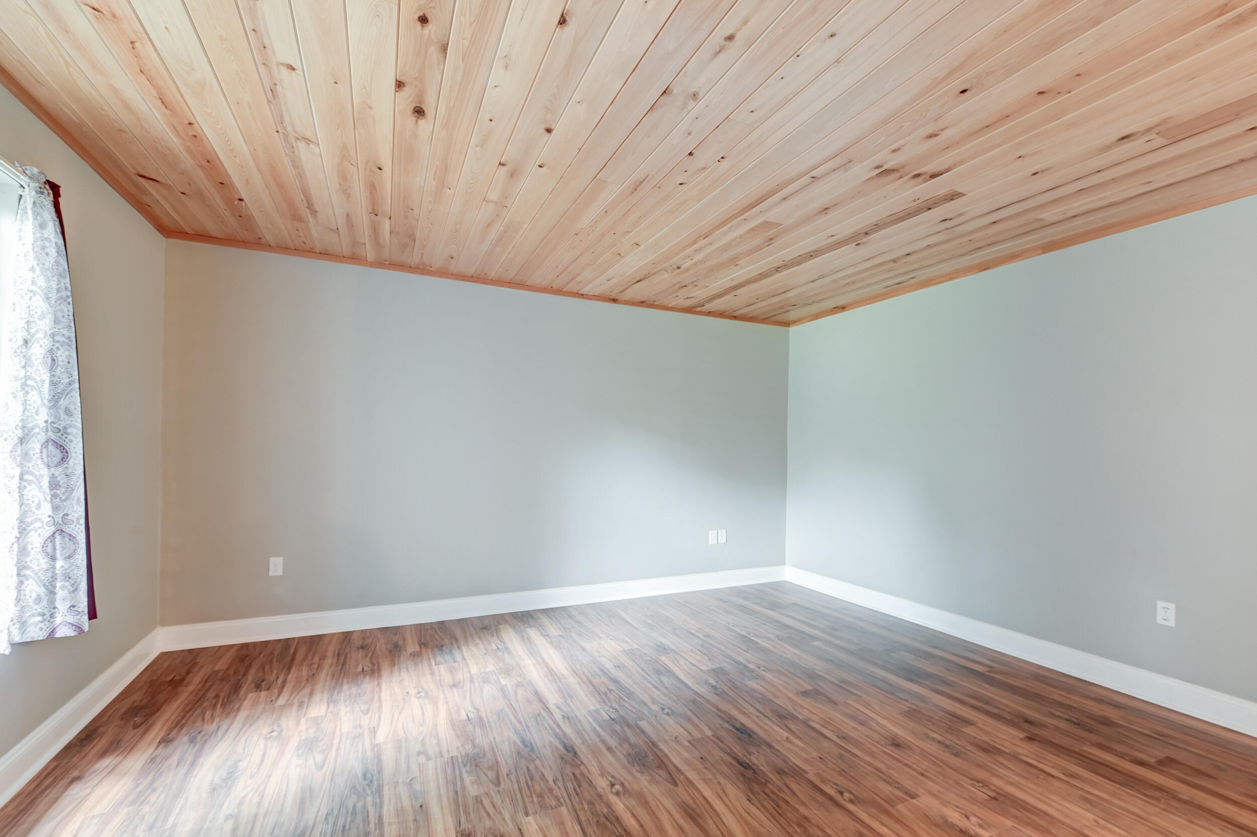 1402 Camp Road # 6b