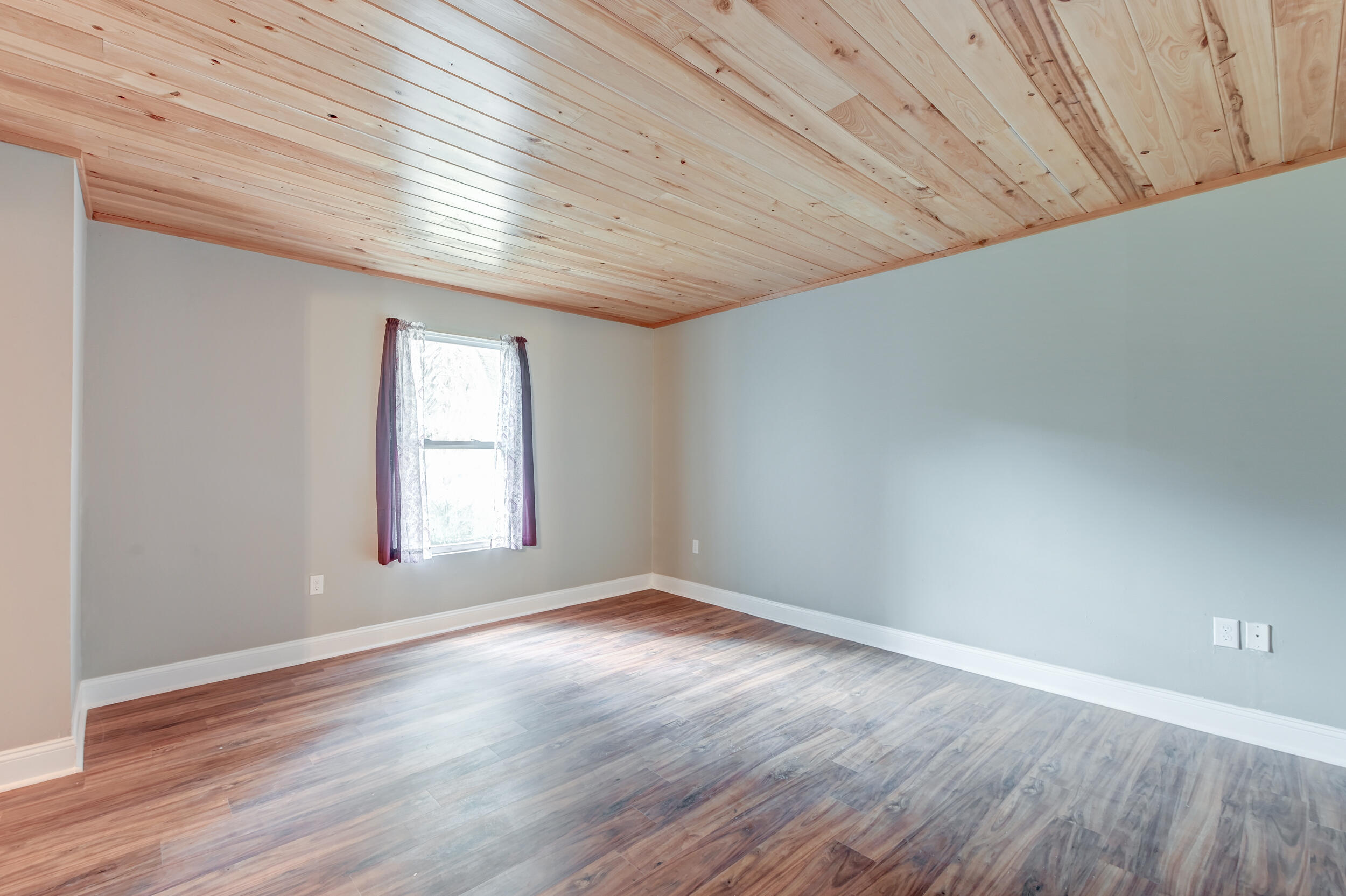 1402 Camp Road # 6b