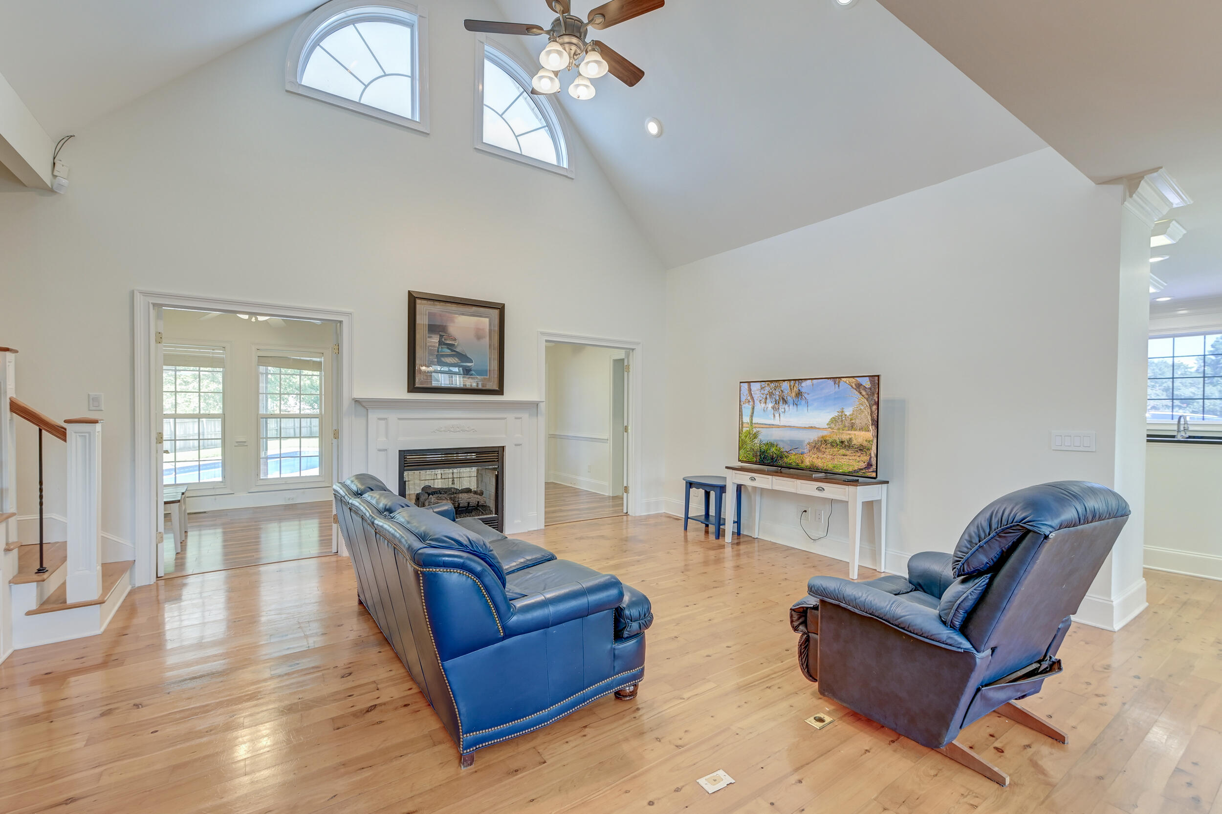 1103 Ole South Court