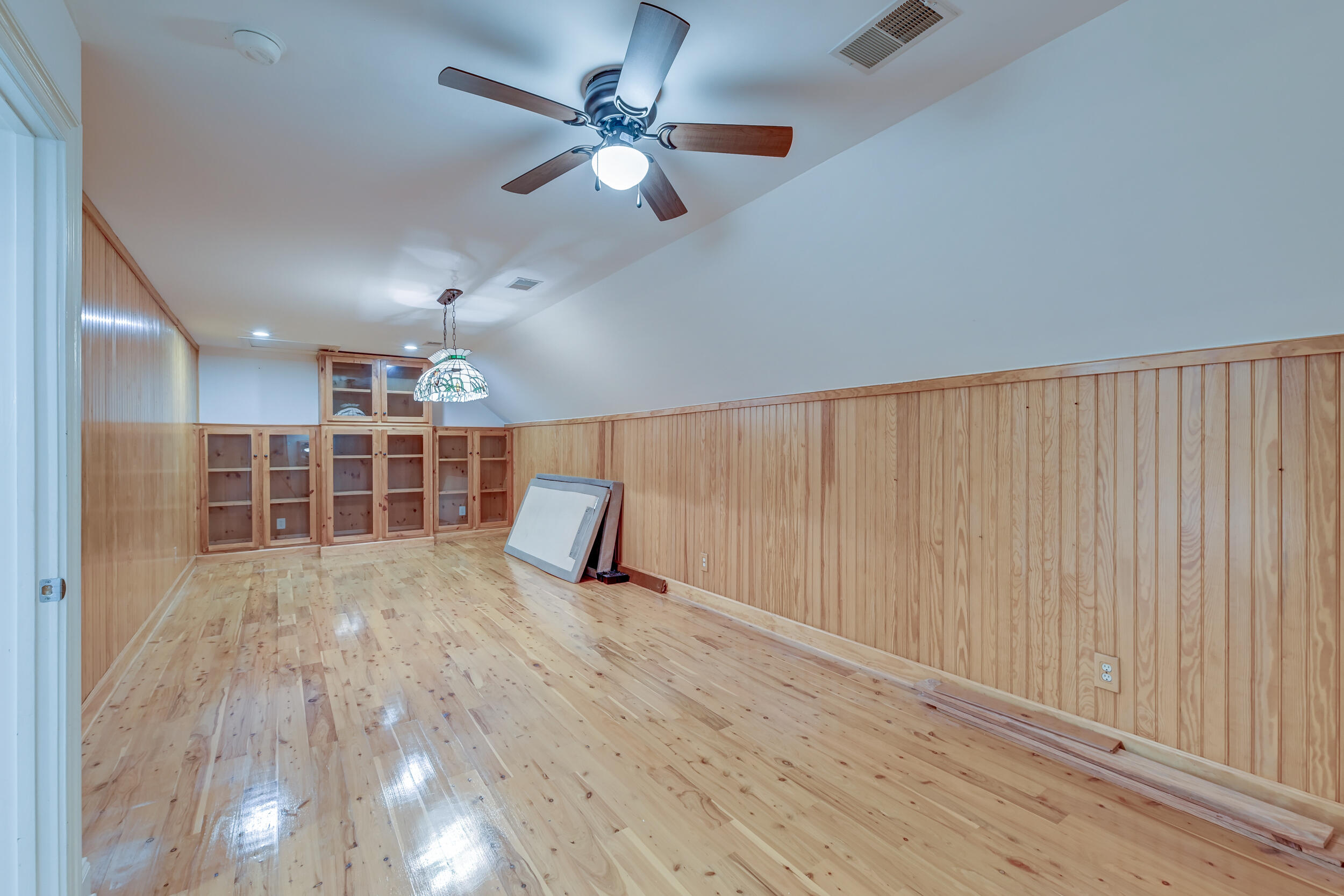 1103 Ole South Court