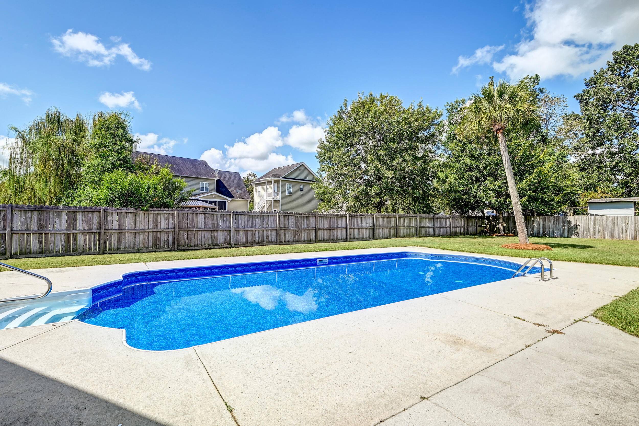 1103 Ole South Court