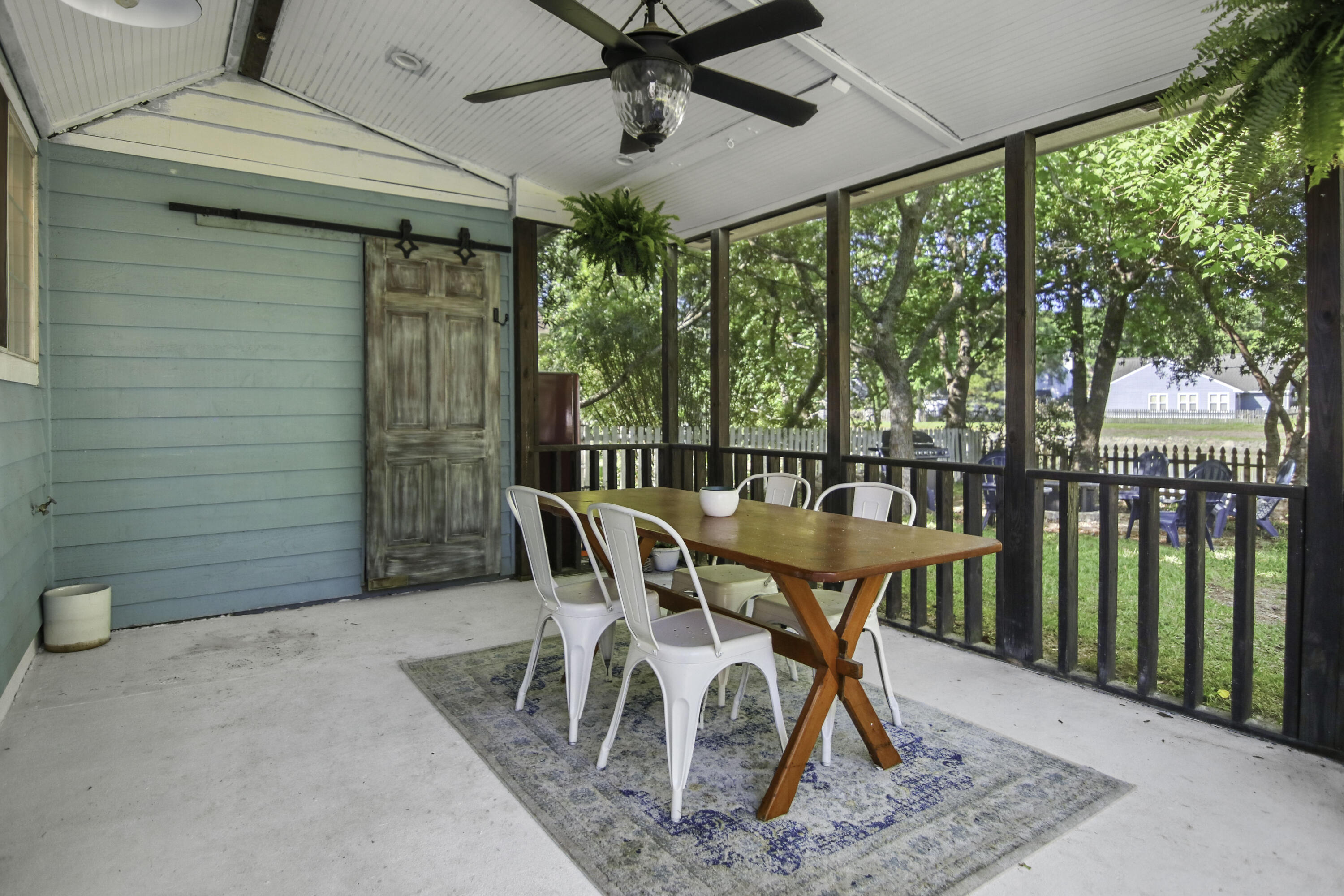 1941 Davant Circle