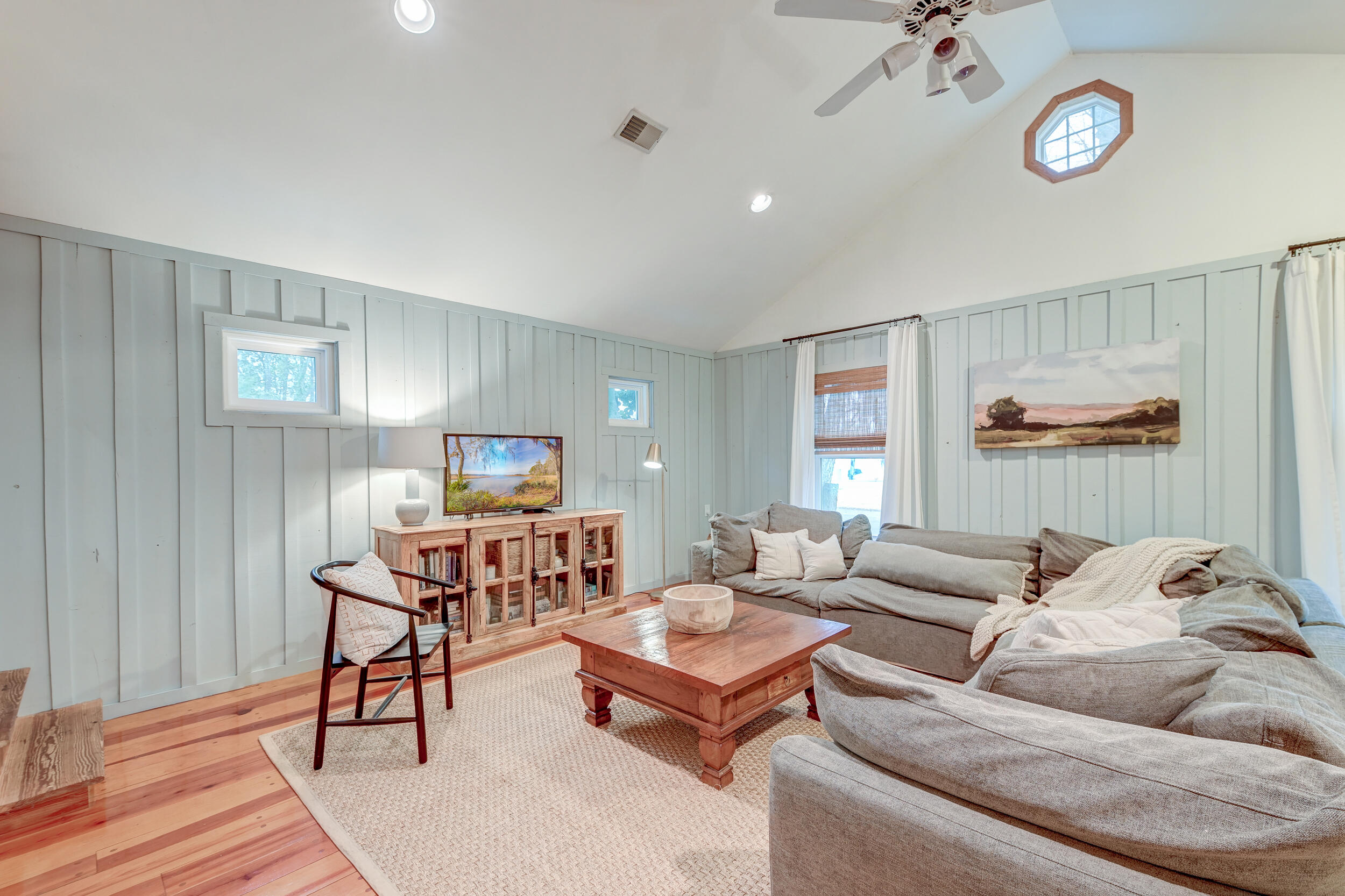 1706 W Avalon Circle