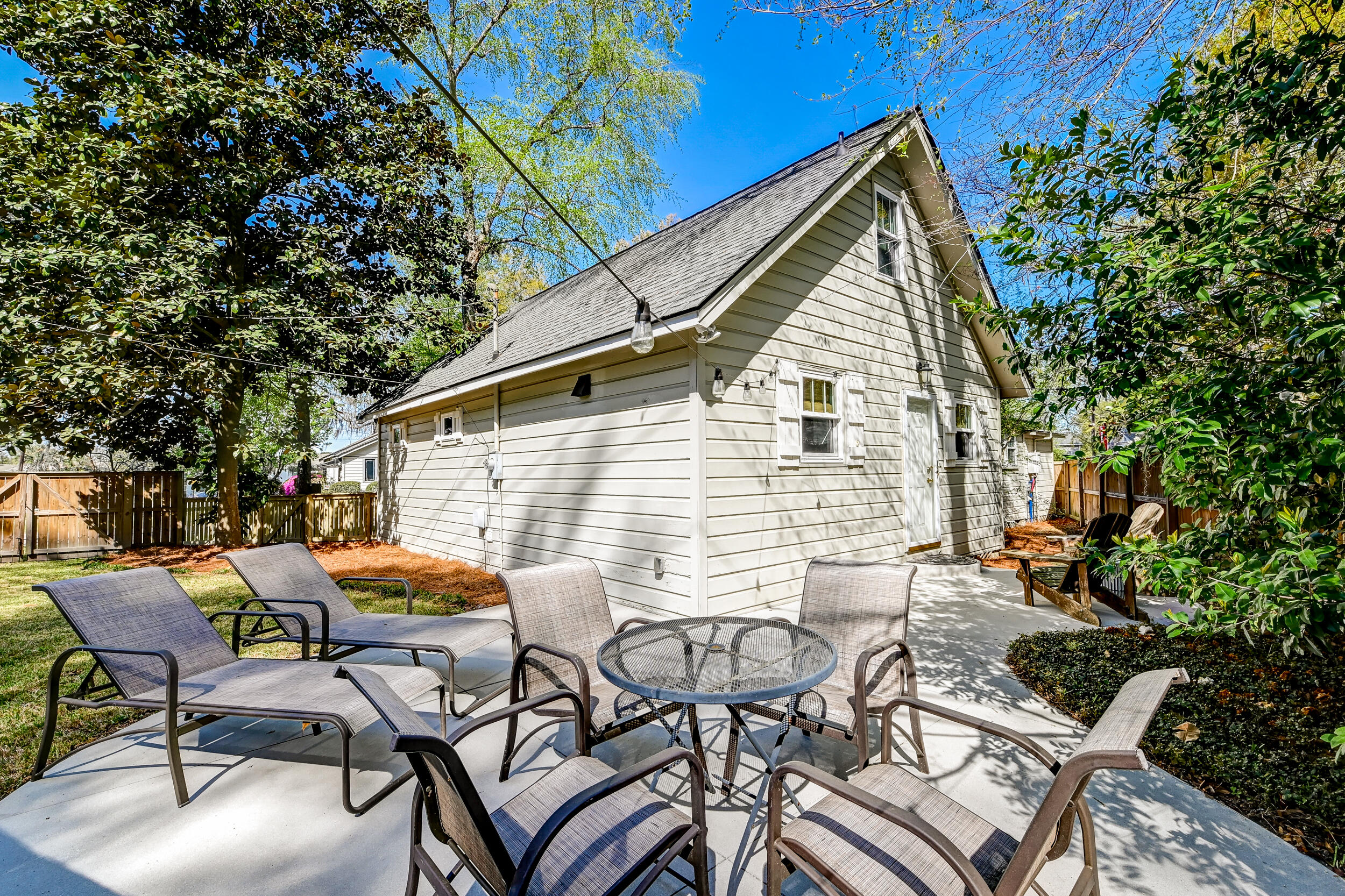 1706 W Avalon Circle