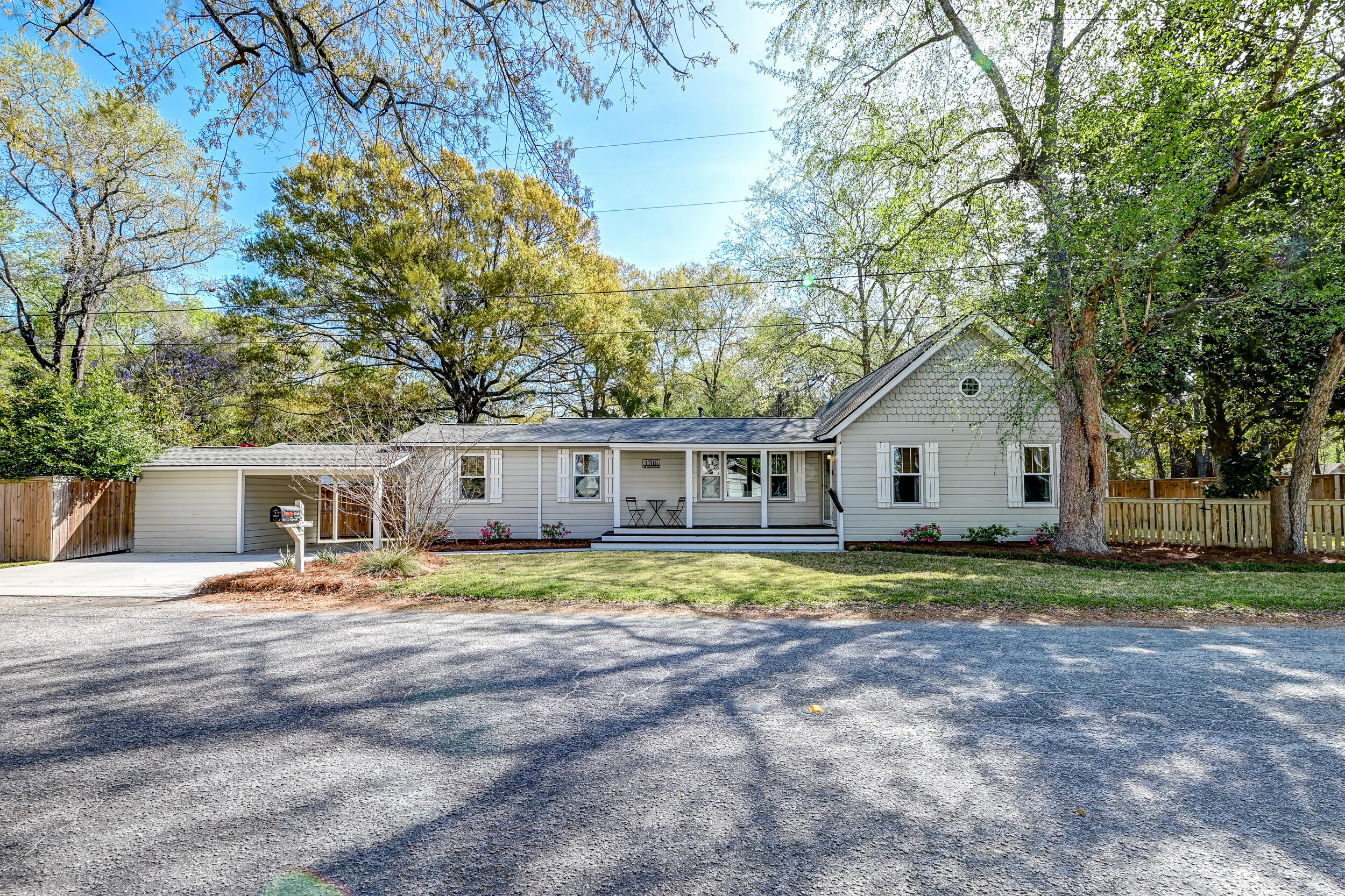 1706 W Avalon Circle