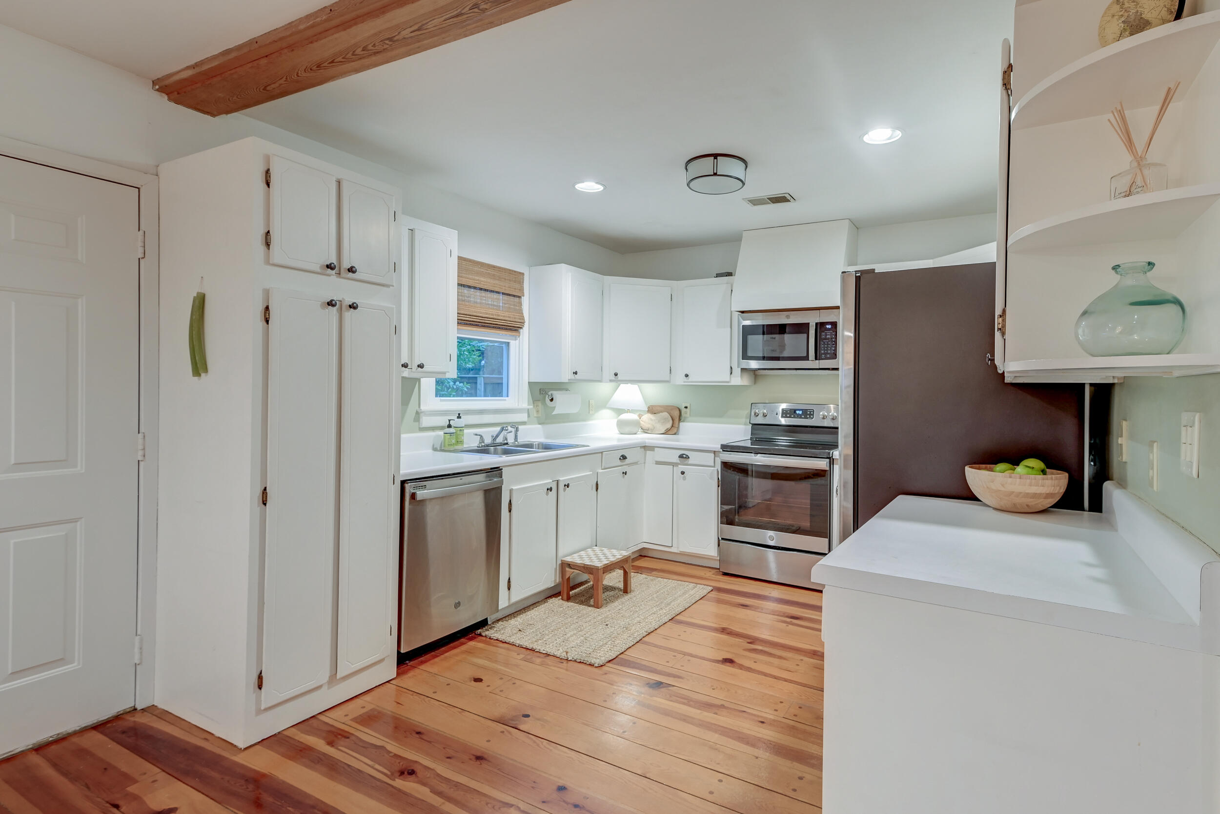 1706 W Avalon Circle