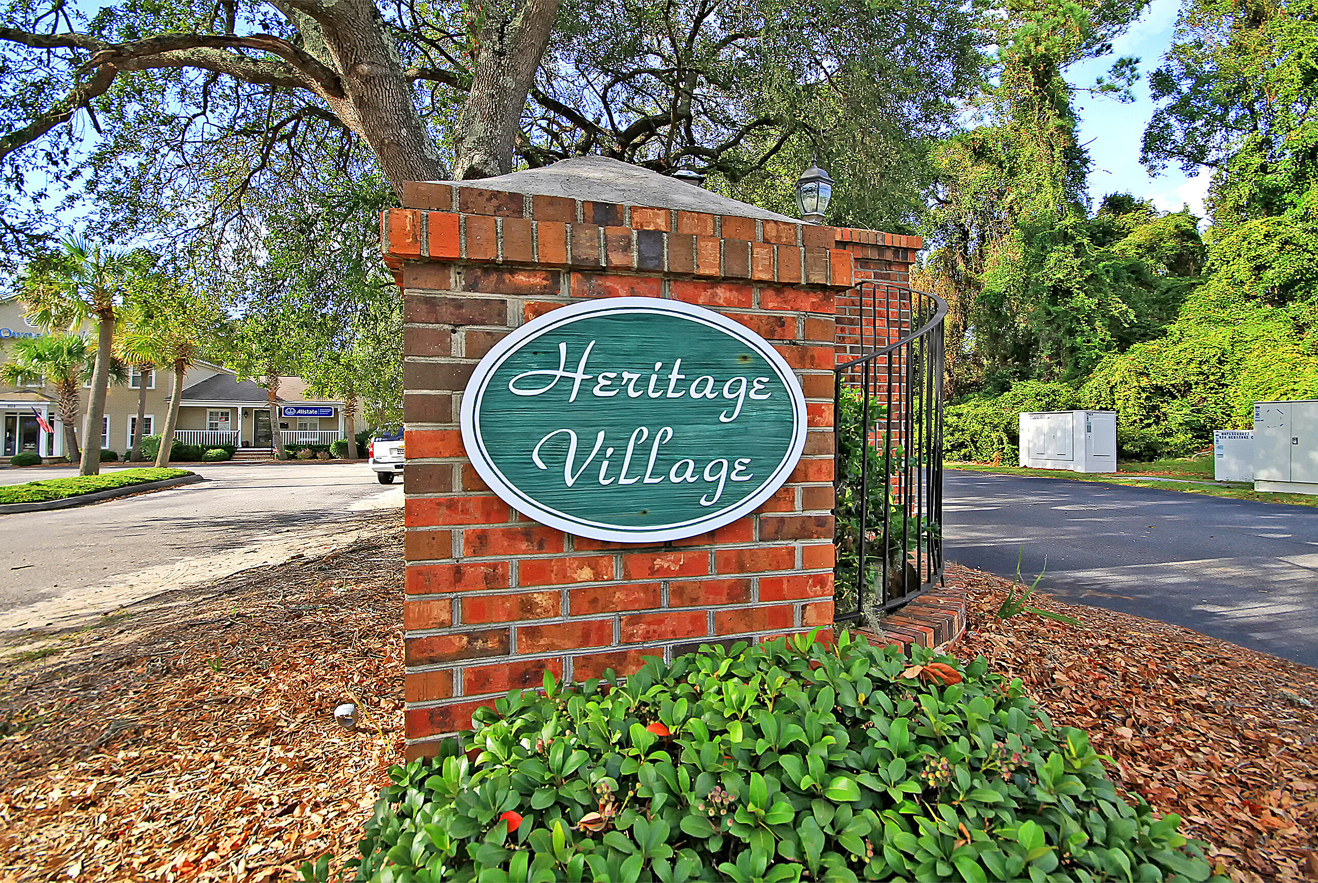 233 Heritage Circle
