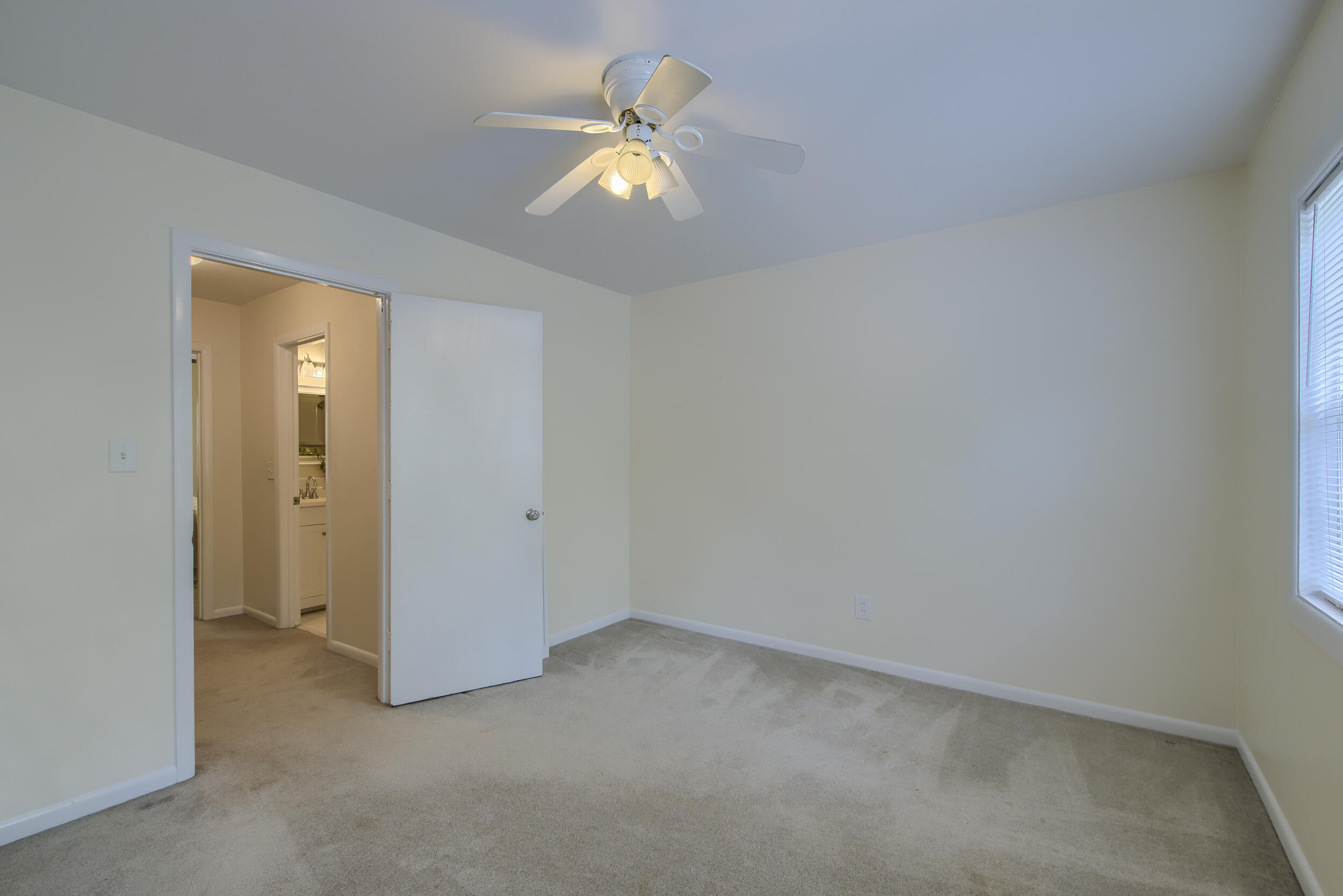 233 Heritage Circle