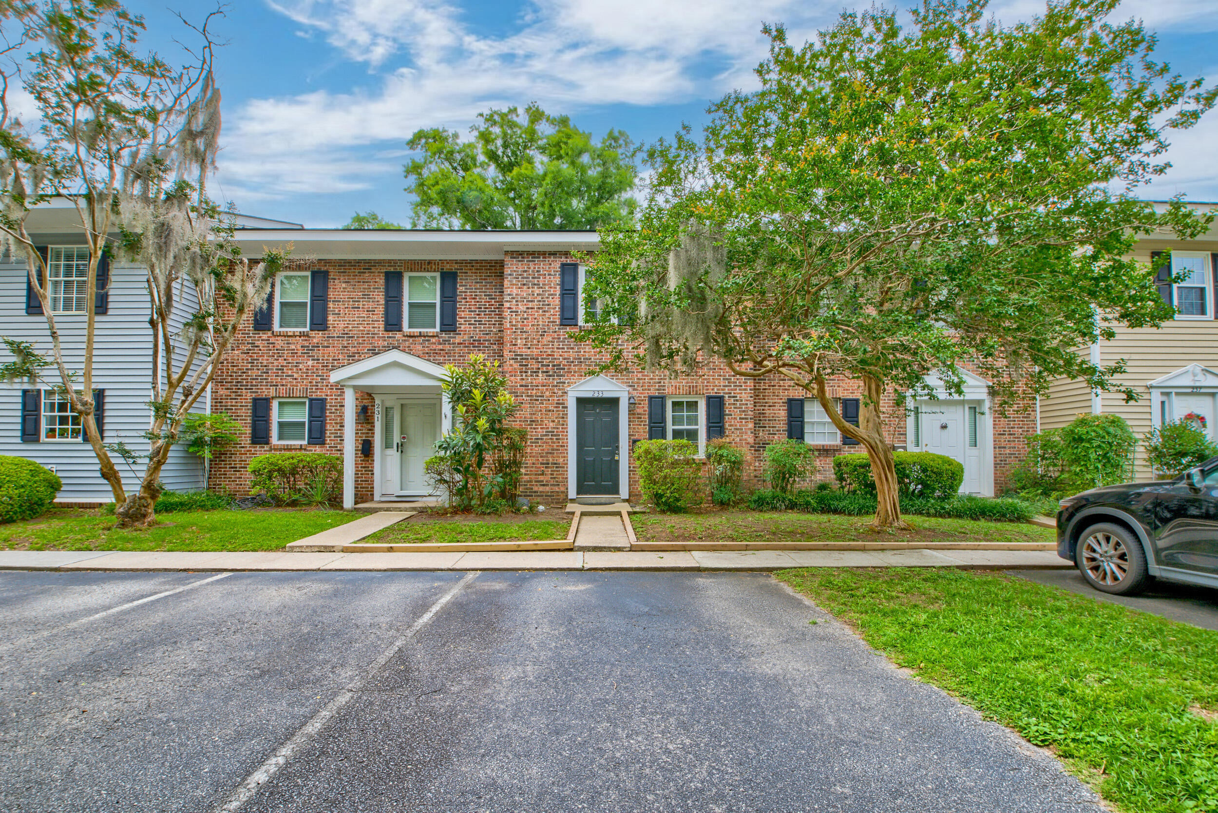 233 Heritage Circle