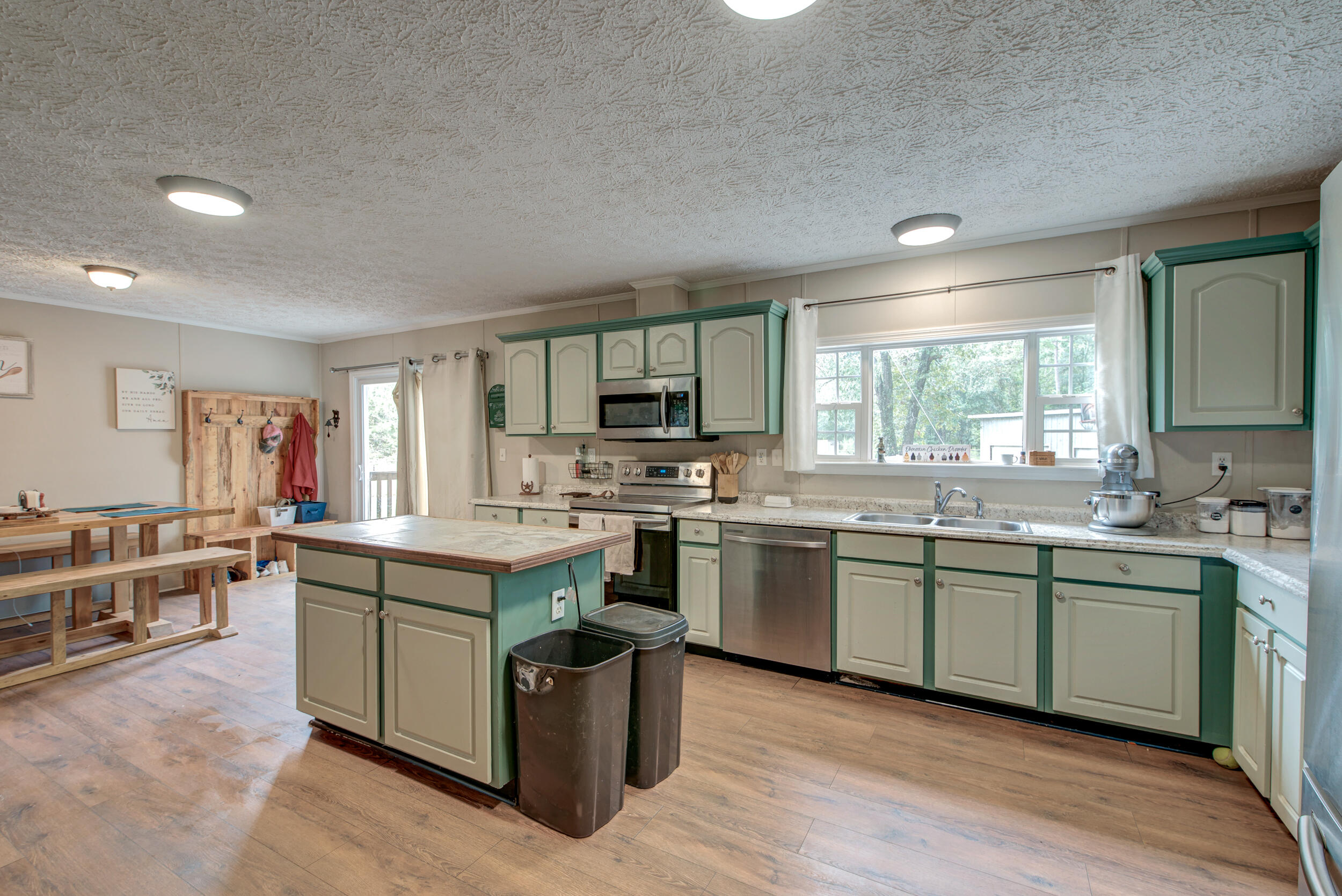 3626 Lowcountry Highway