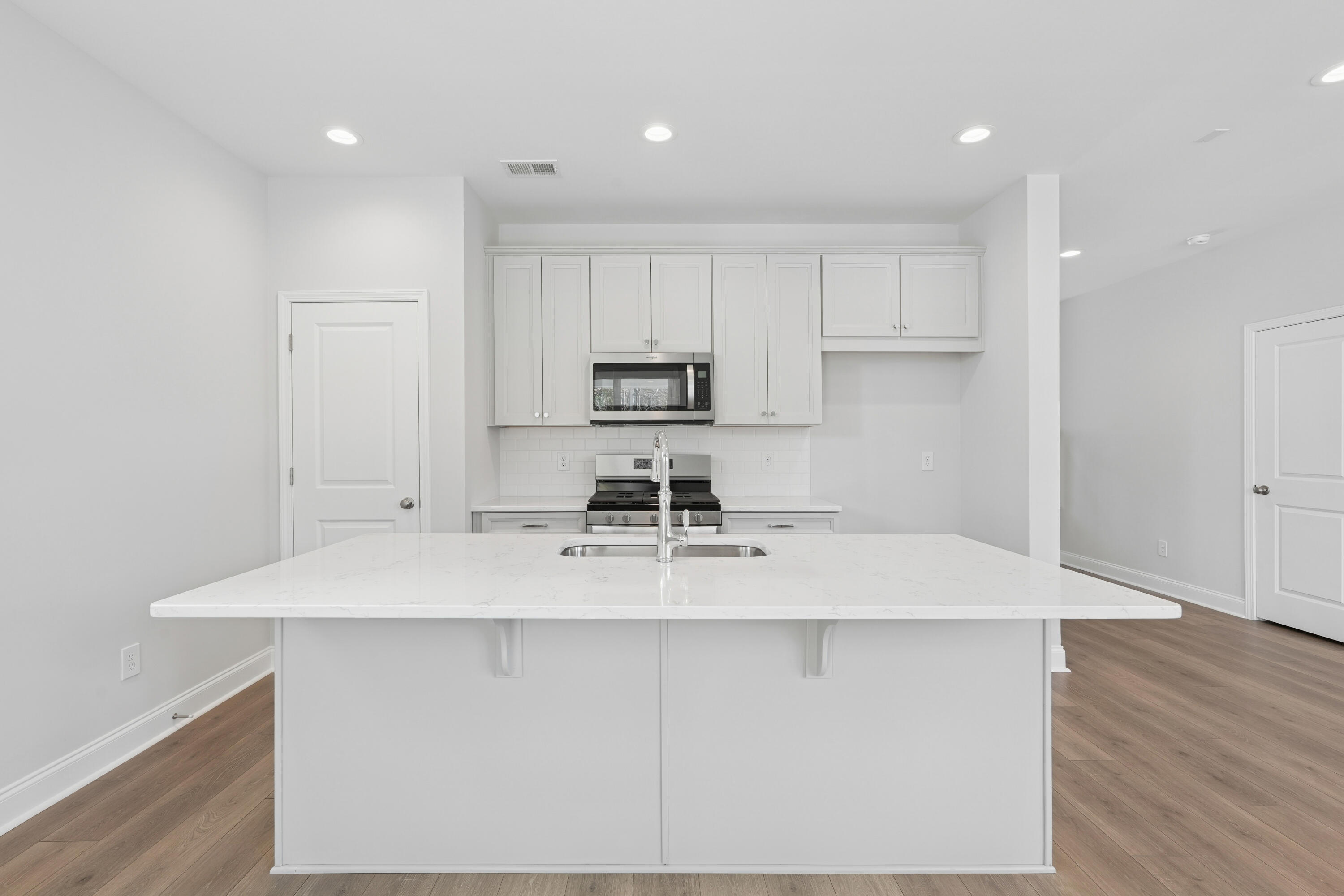 422 Queenview Lane