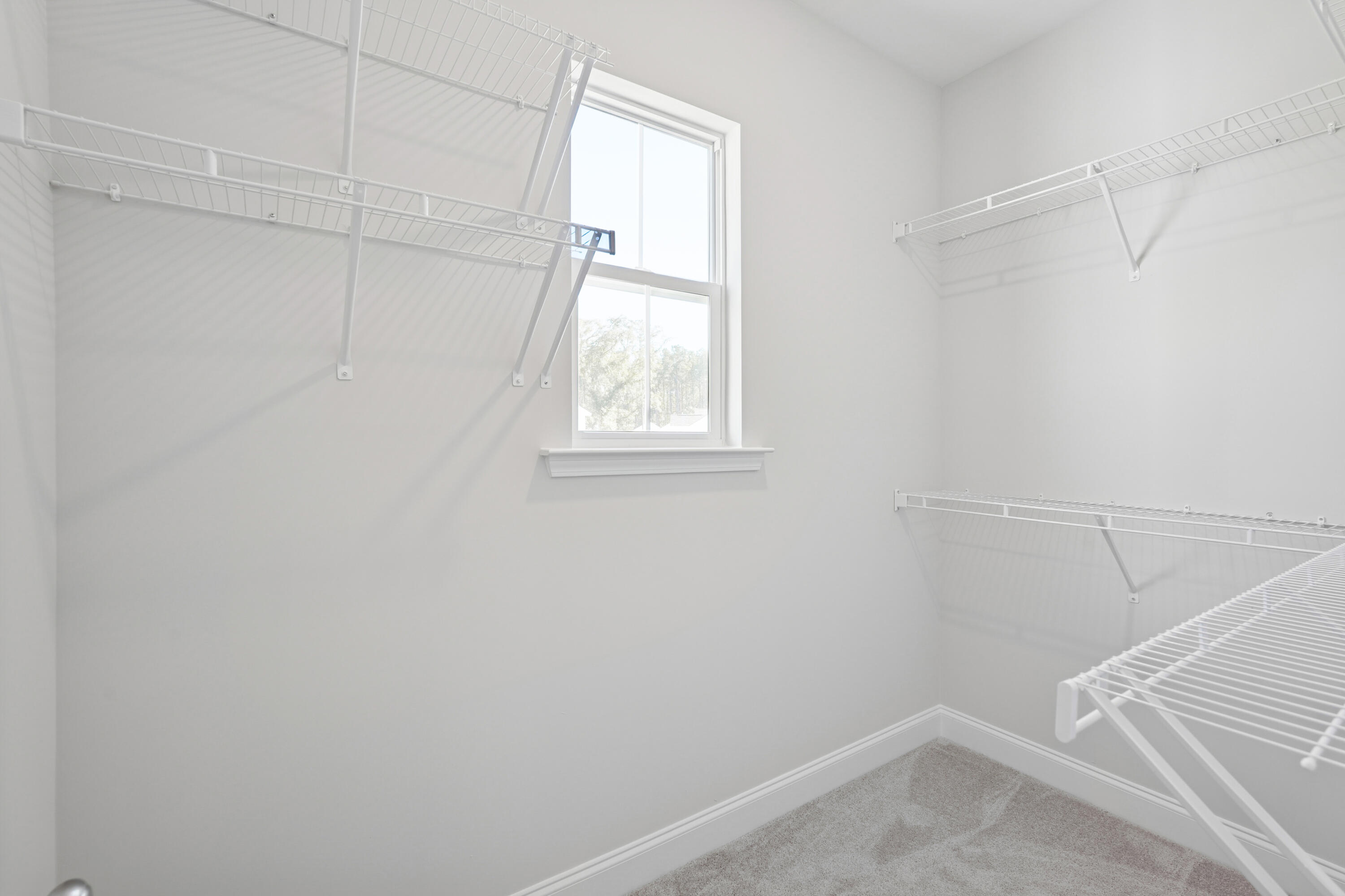 422 Queenview Lane