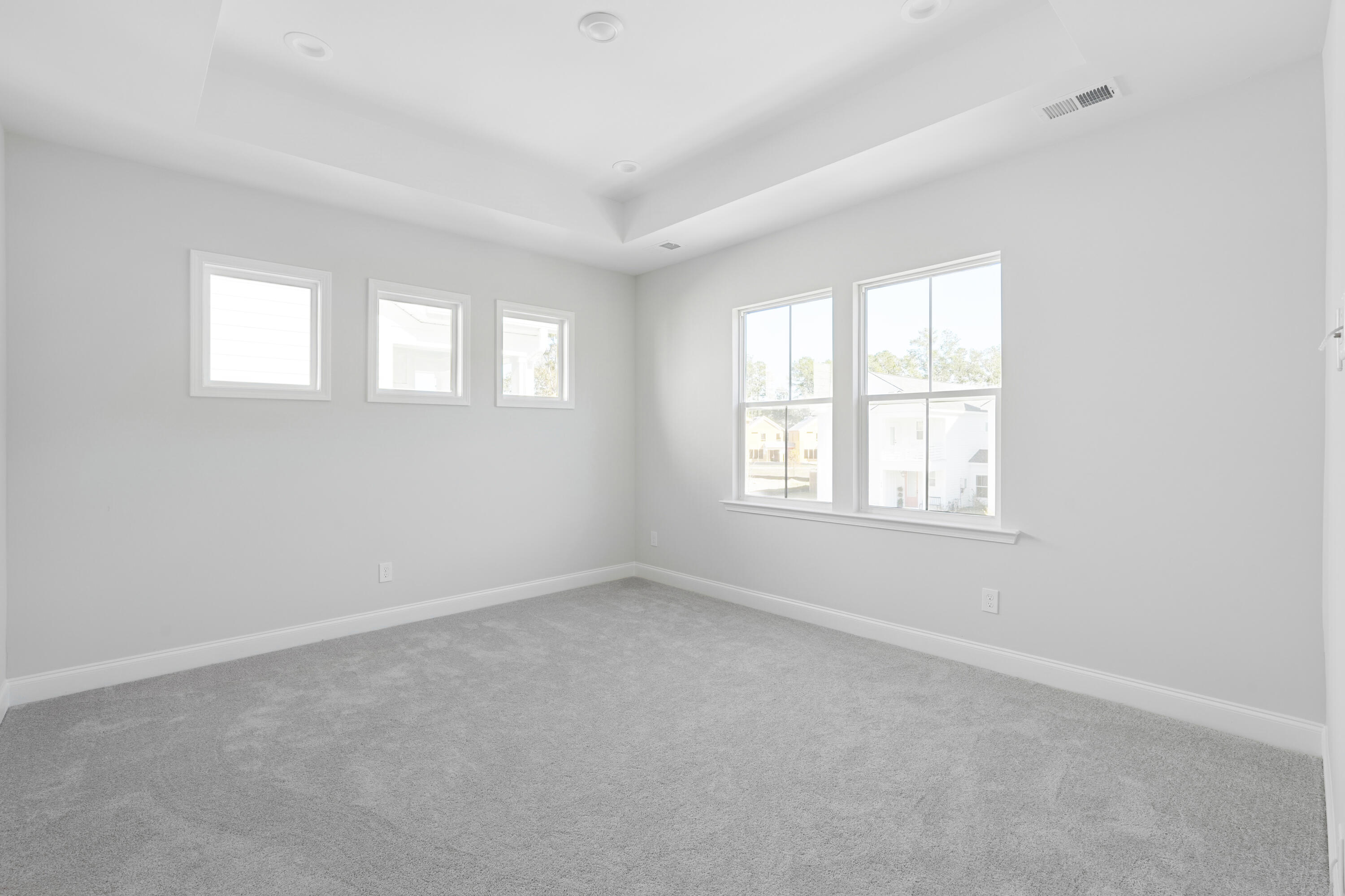 422 Queenview Lane