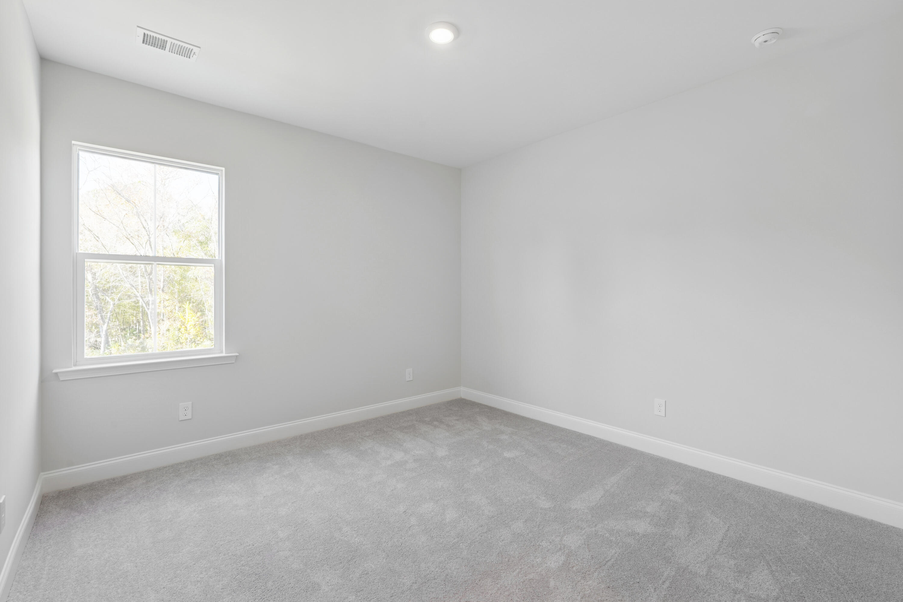 422 Queenview Lane