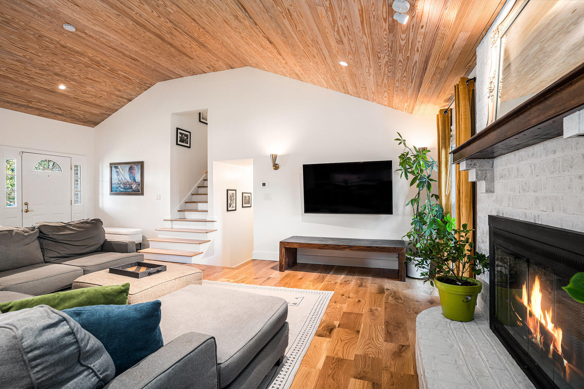 2923 Sugarbush Way