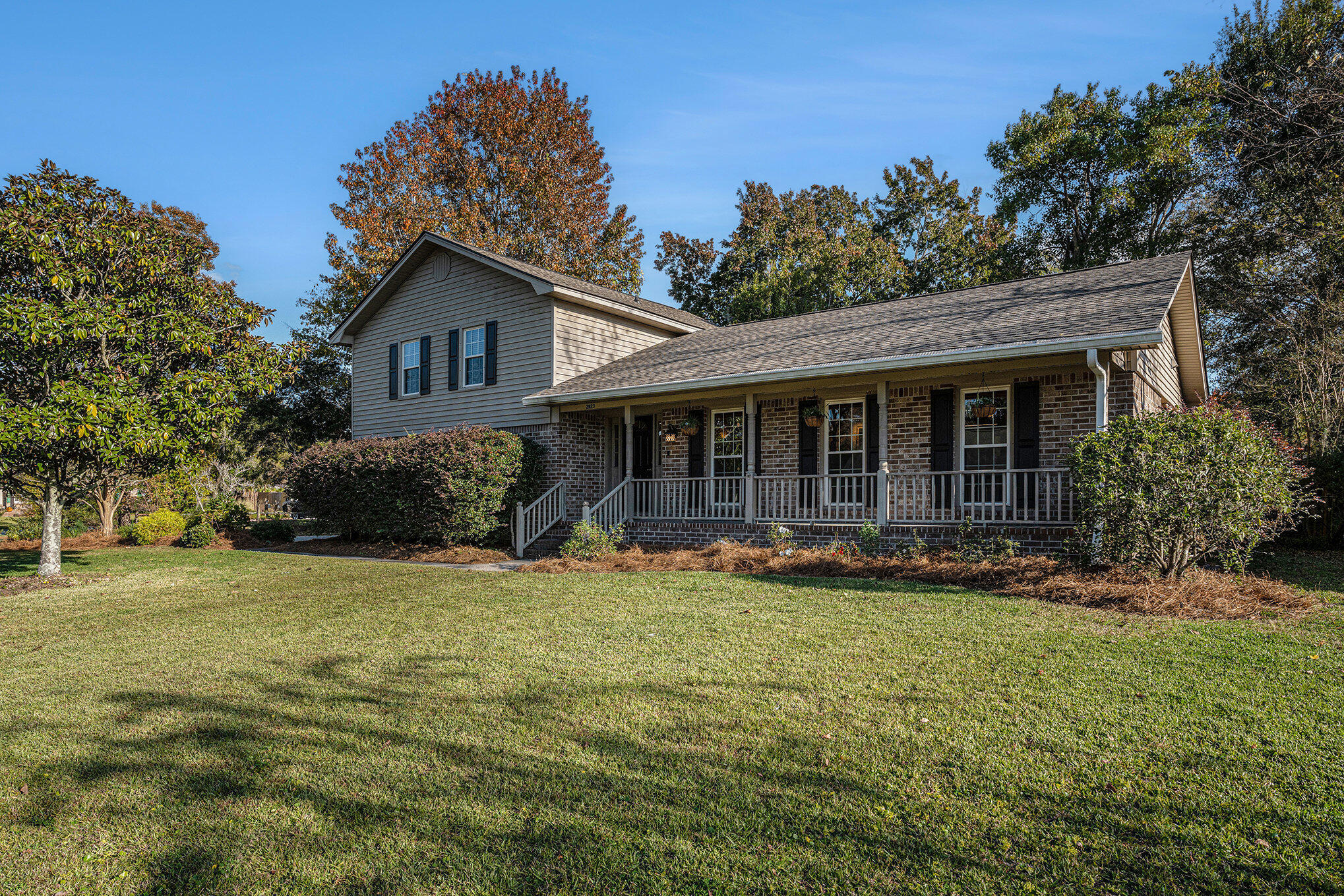 2923 Sugarbush Way