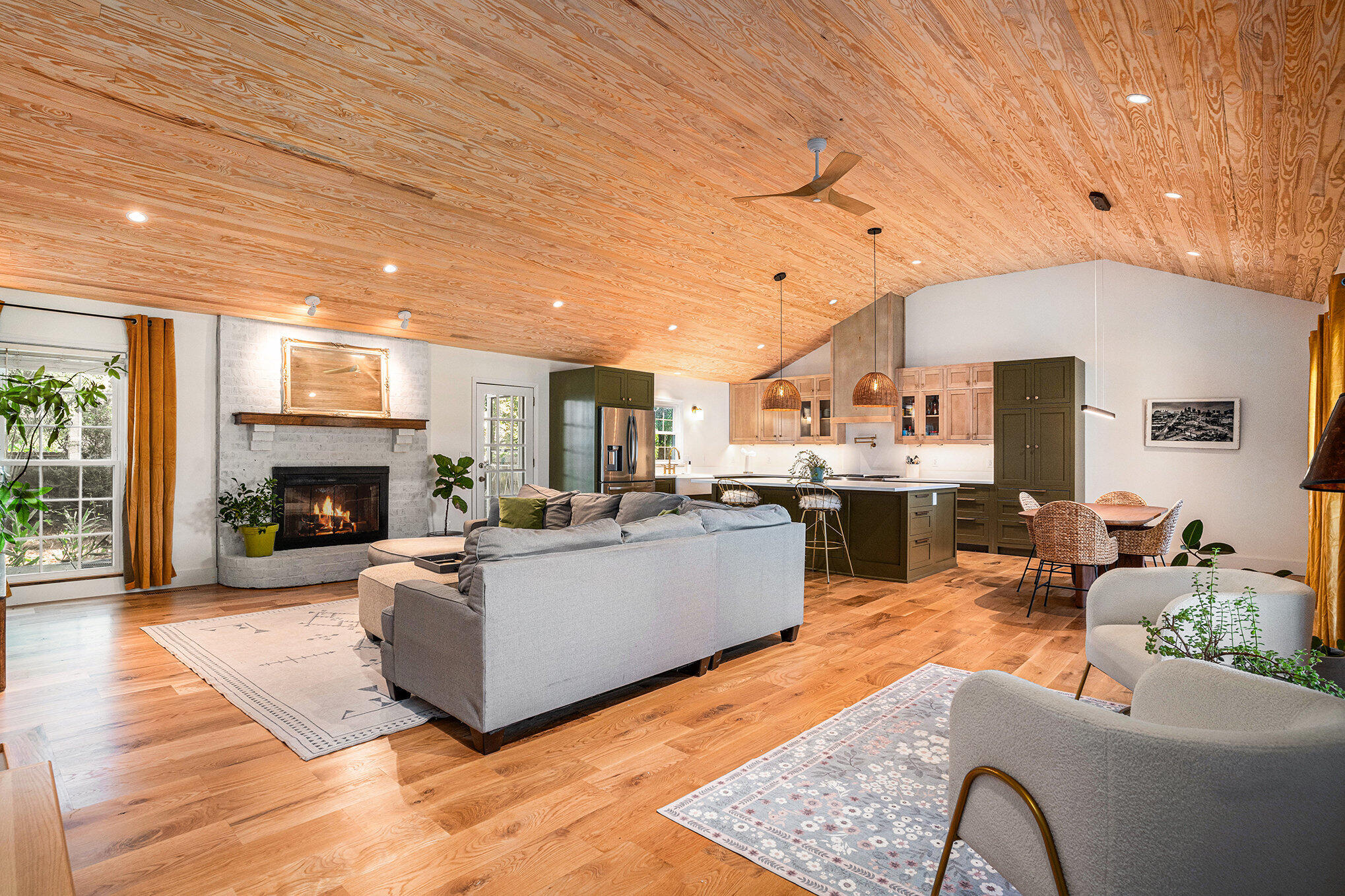 2923 Sugarbush Way