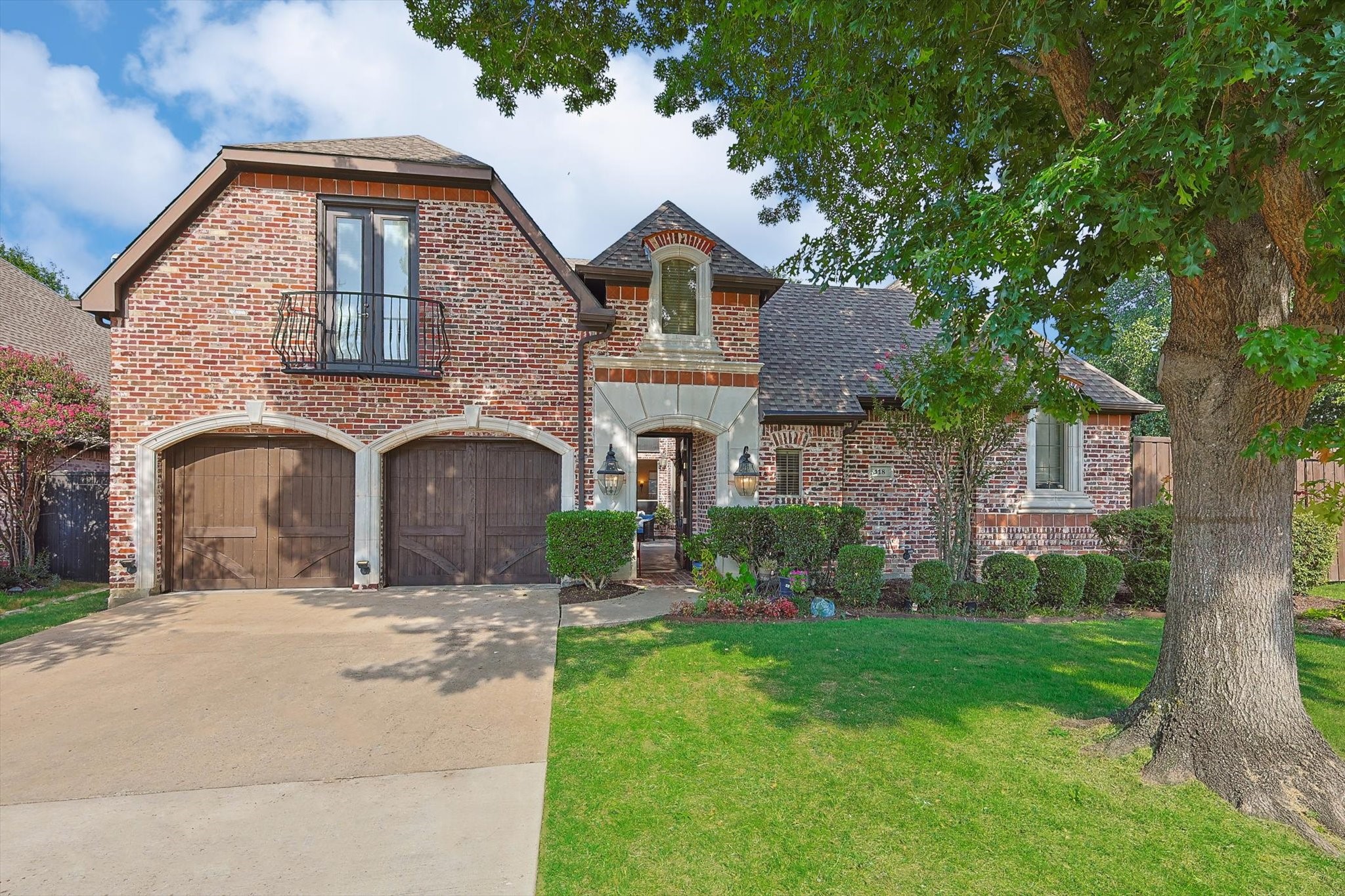 118 Whispering Hills Drive
