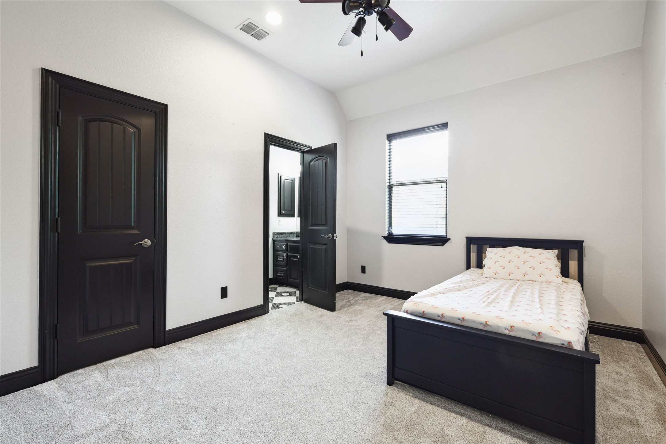613 Saint James Place
