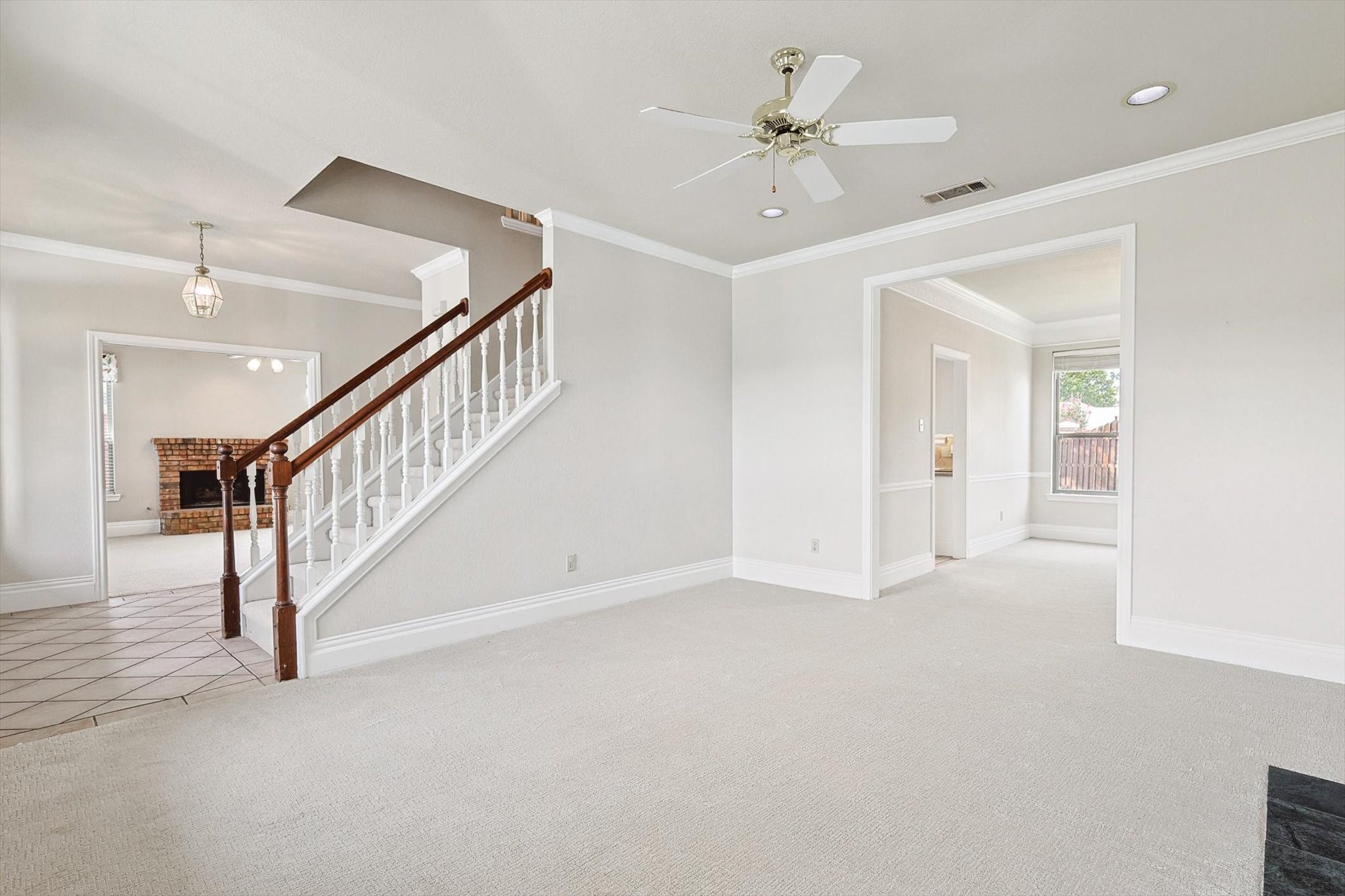 505 Meadowood Lane