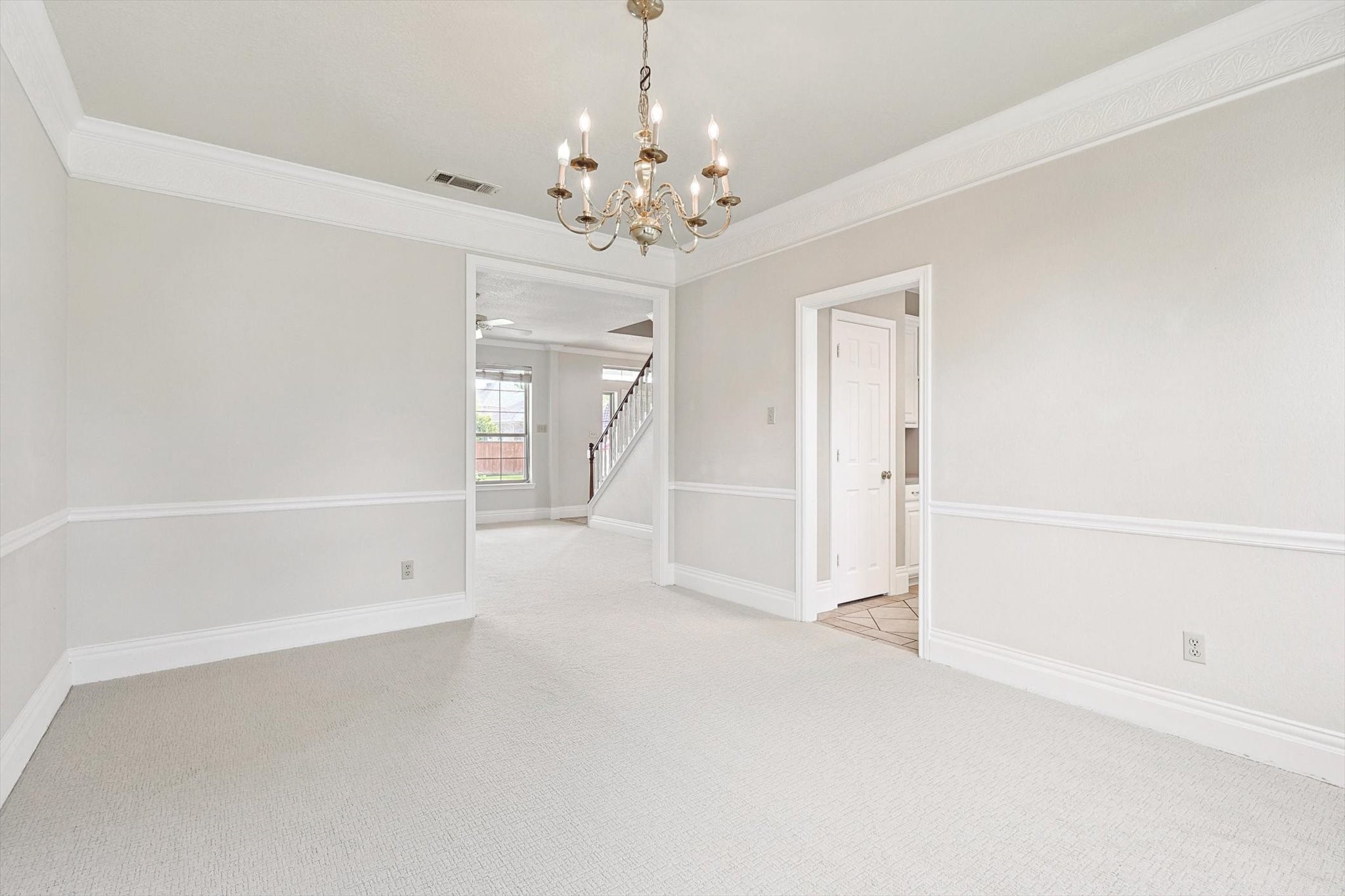 505 Meadowood Lane