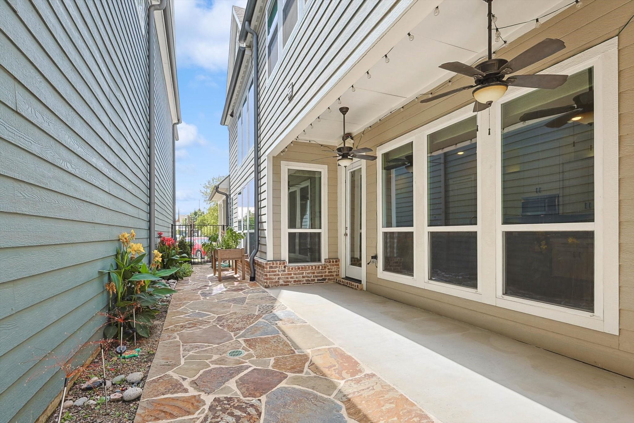 746 E Main Street