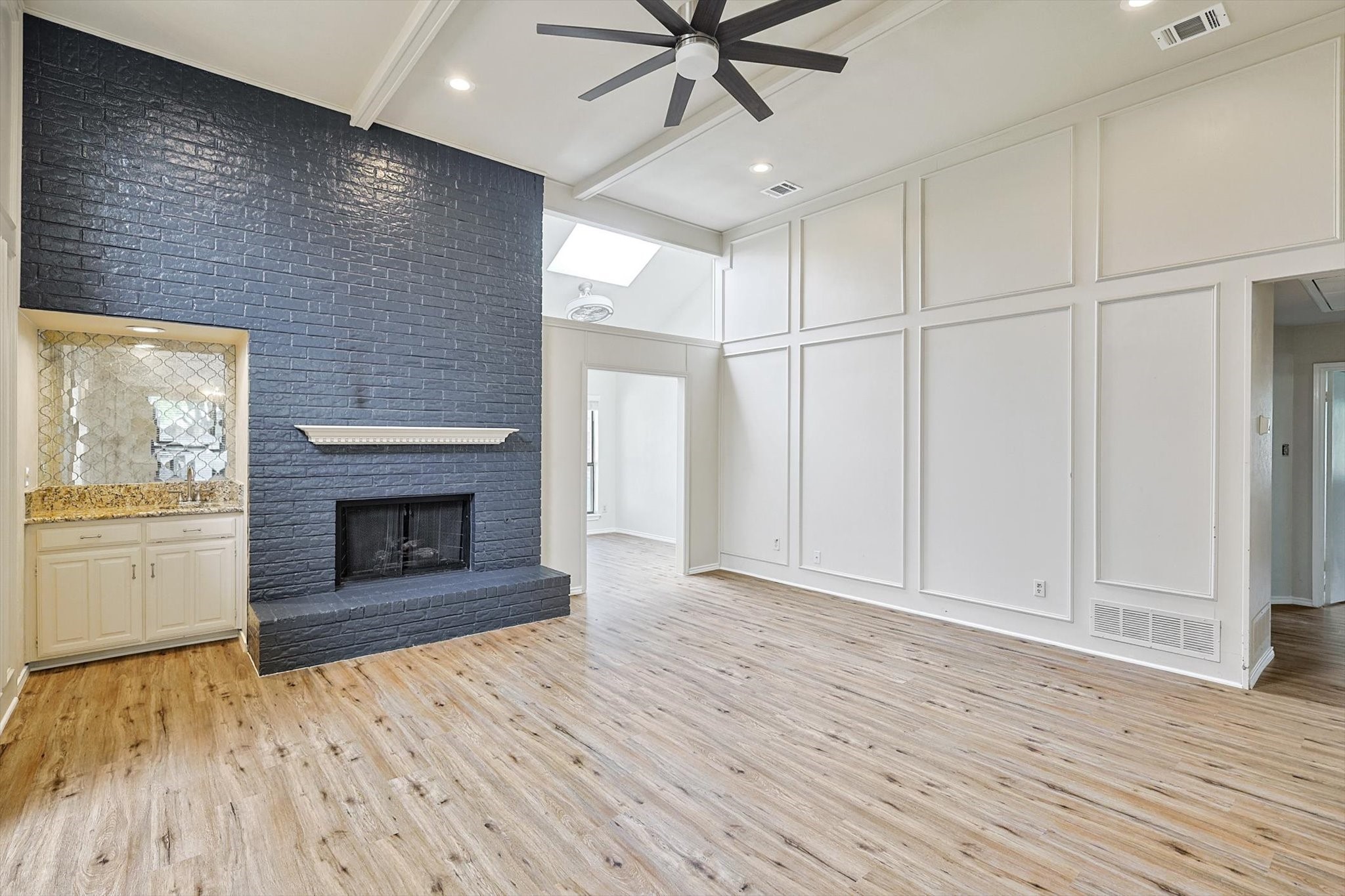 653 Raven Lane