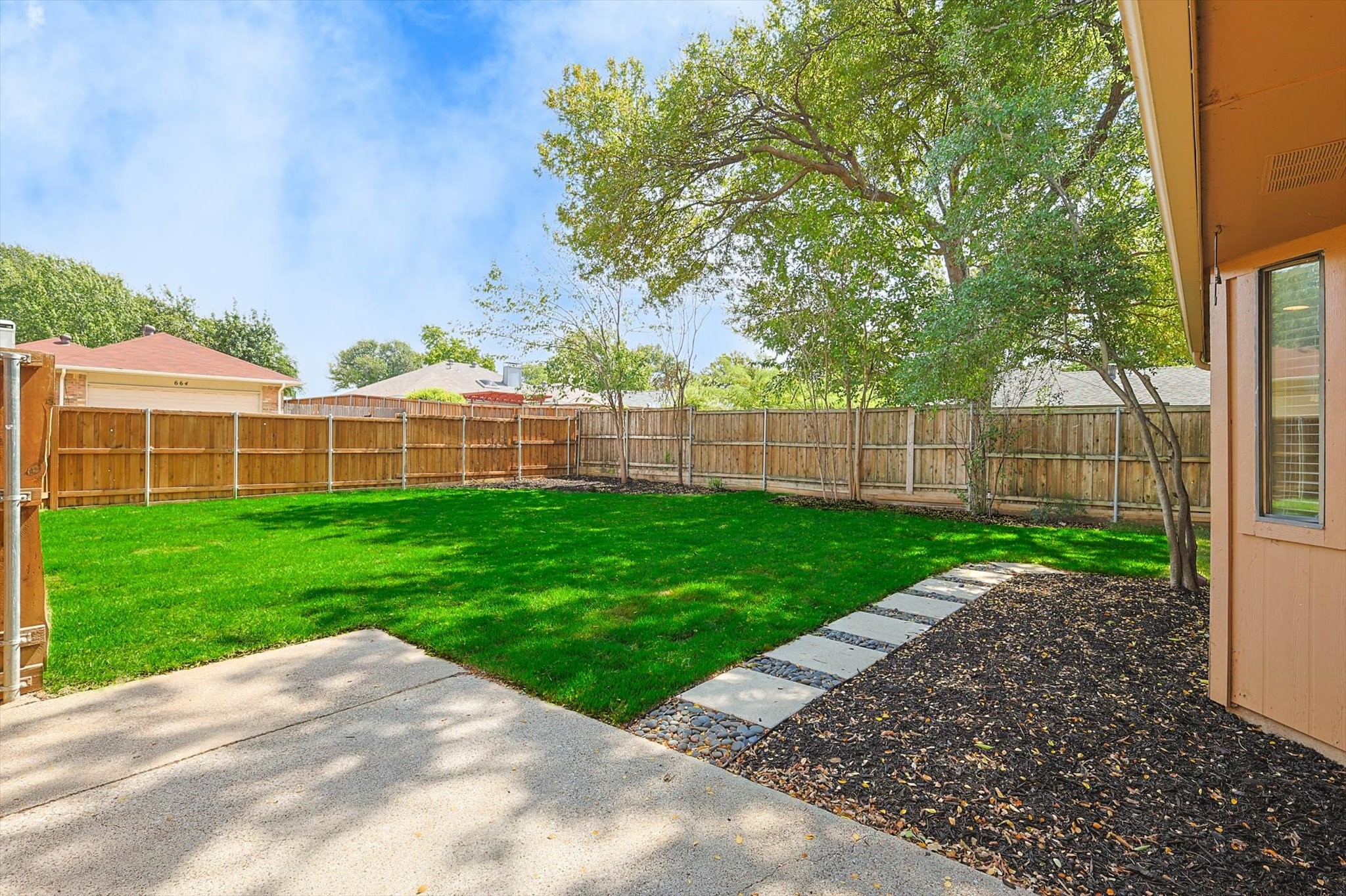 653 Raven Lane