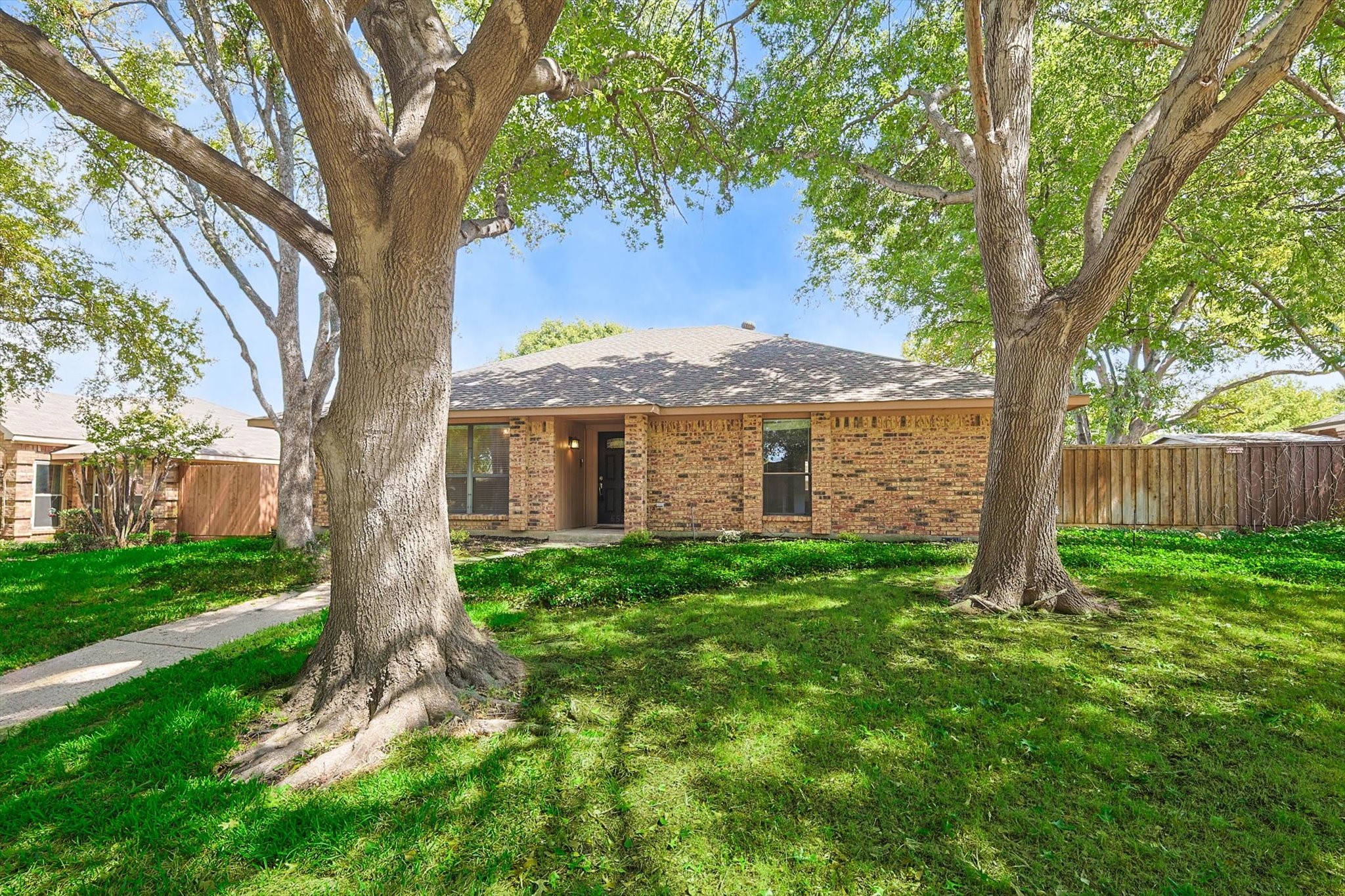 653 Raven Lane