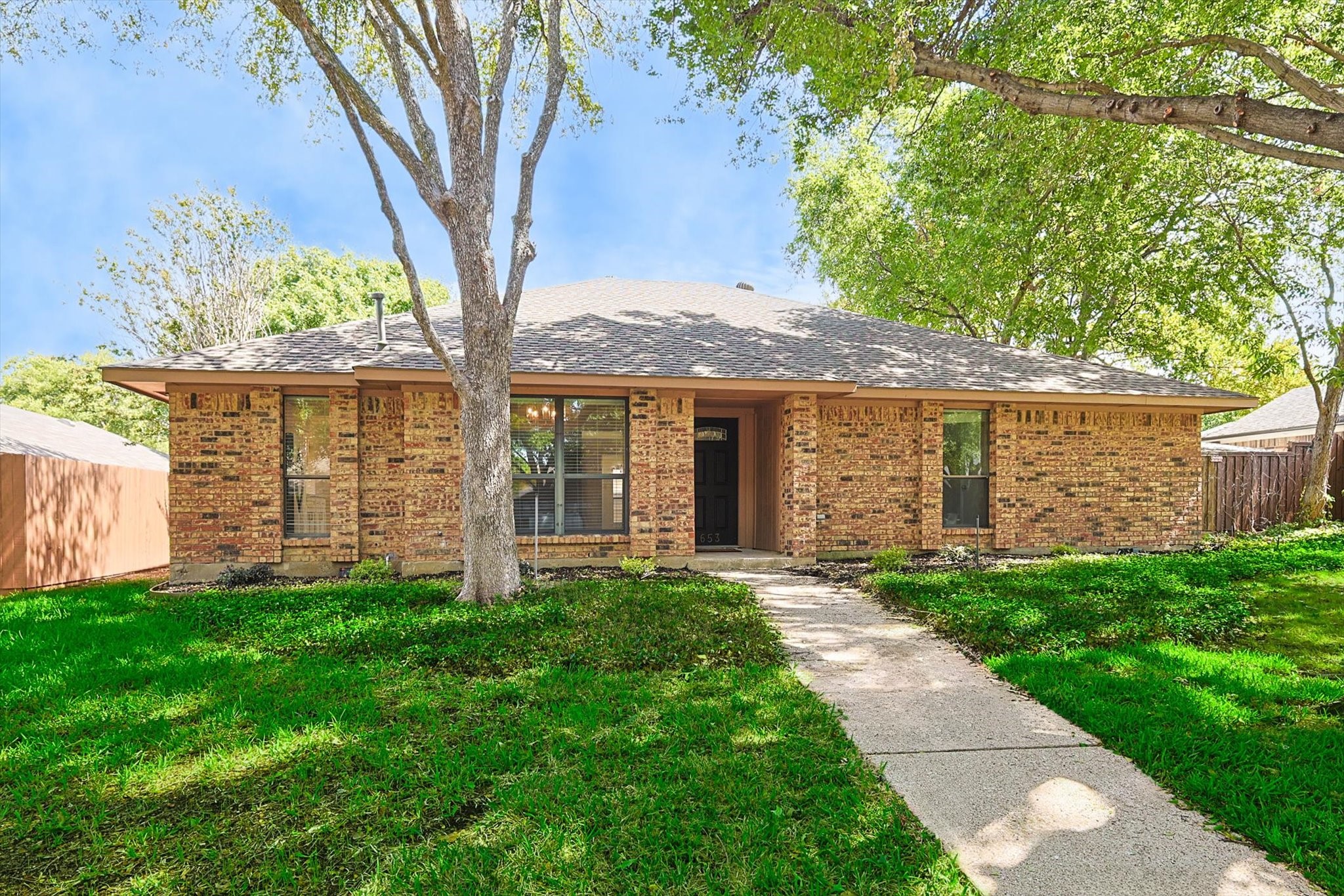 653 Raven Lane