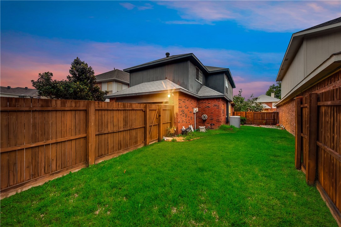 556 Raintree Circle