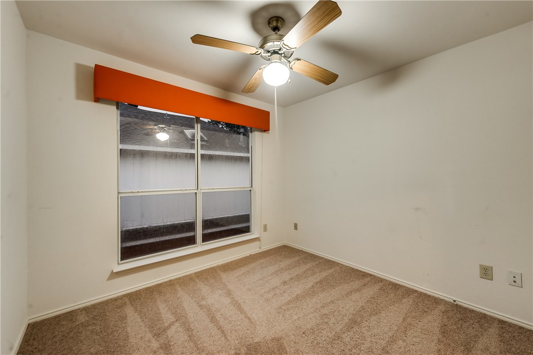 556 Raintree Circle