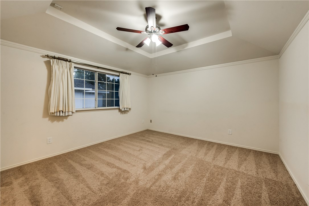 556 Raintree Circle