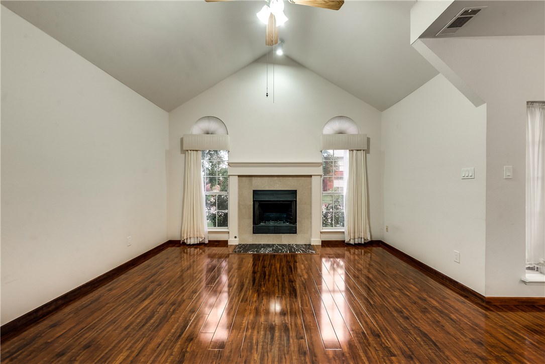 556 Raintree Circle